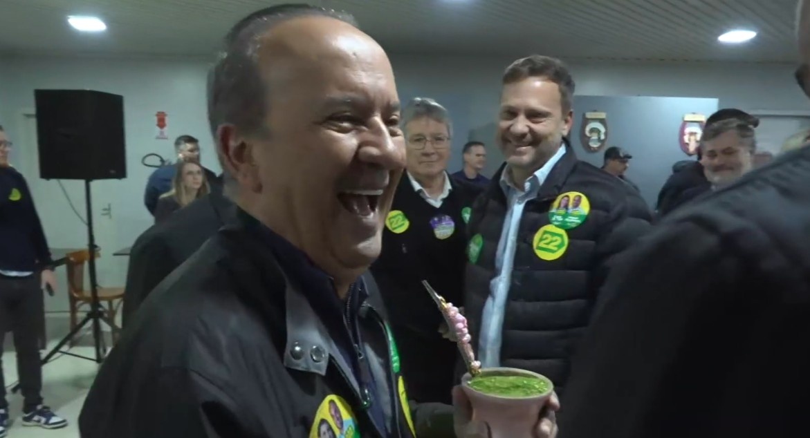 Estratégia de Reeleição: Jorginho Mello e a Prospecção de Votos no Coração Econômico de SC