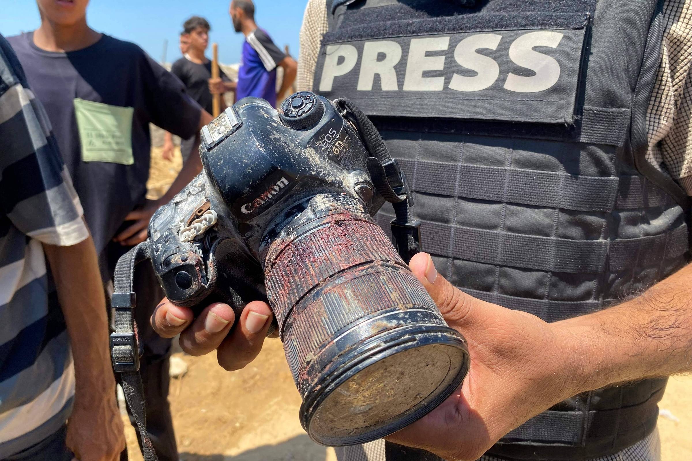 O Custo Oculto da Guerra: Violações Contra Jornalistas Palestinos e o Impacto Global na Informação