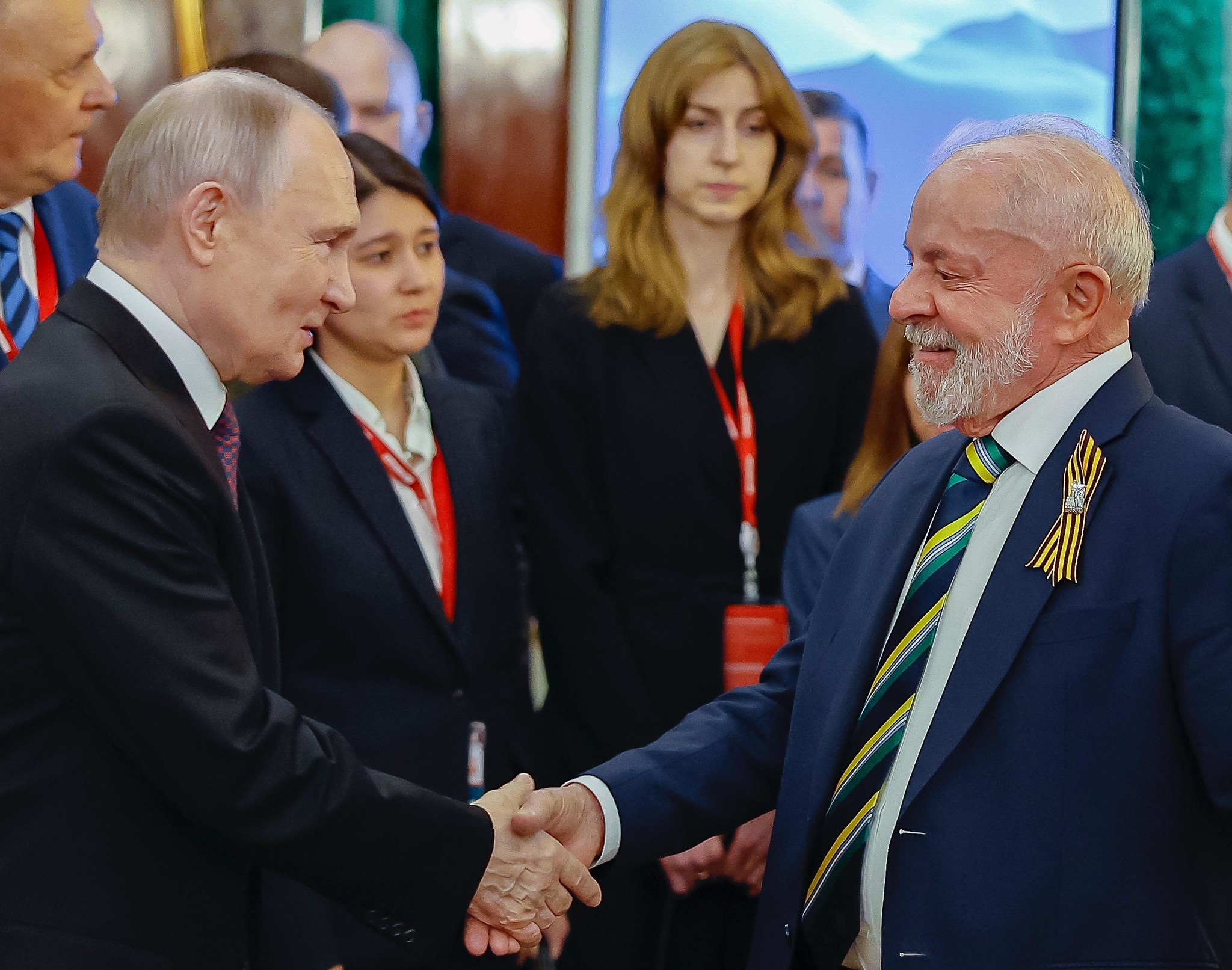 A Conexão Brasília-Moscou: Desvendando o Impacto do Diálogo Lula-Putin no Comércio e na Geopolítica