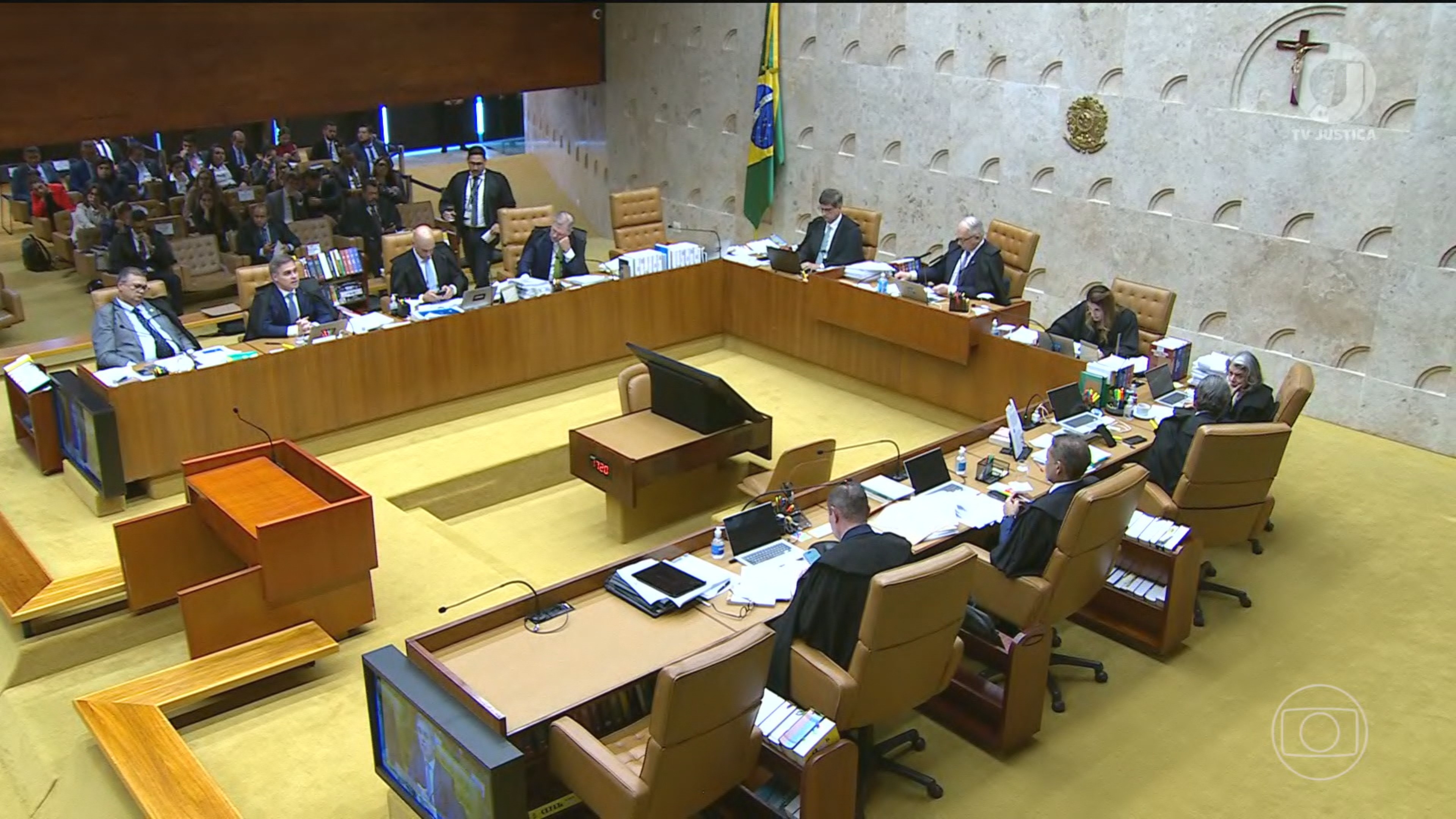 STF Padroniza Pagamento de 'Penduricalhos' para Judiciário e MP: Entenda as Implicações para o Orçamento Público e a Transparência