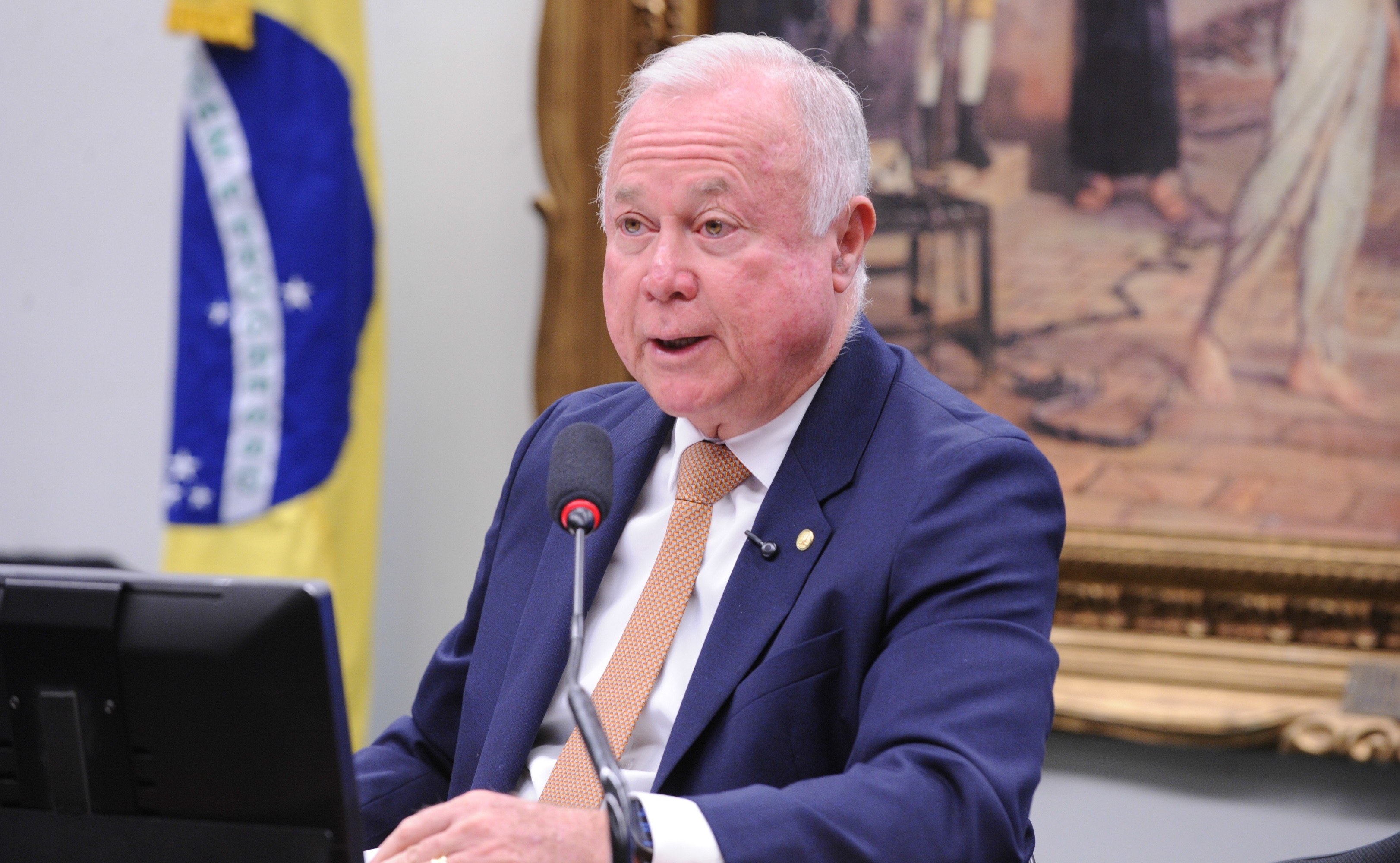 A Jornada de Trabalho em Xeque: Implicações Econômicas da Redução da Escala 6x1 no Brasil