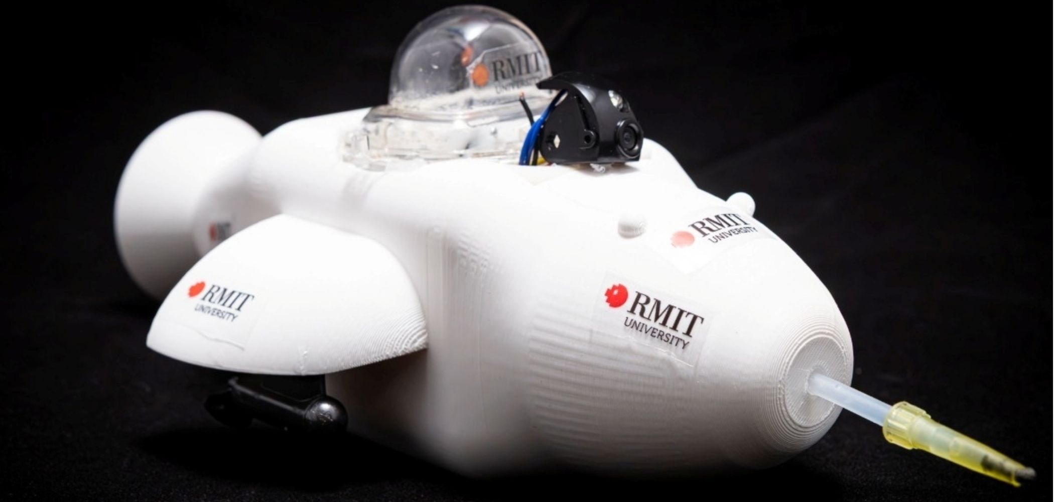 Revolução Azul: Robôs Golfinho e a Redefinição Tecnológica na Limpeza de Vazamentos de Petróleo