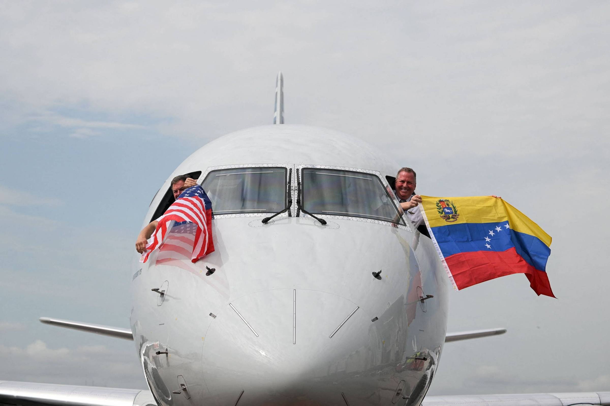 Reaproximação Aérea entre EUA e Venezuela: Sinal de um Novo Capítulo Geopolítico Regional