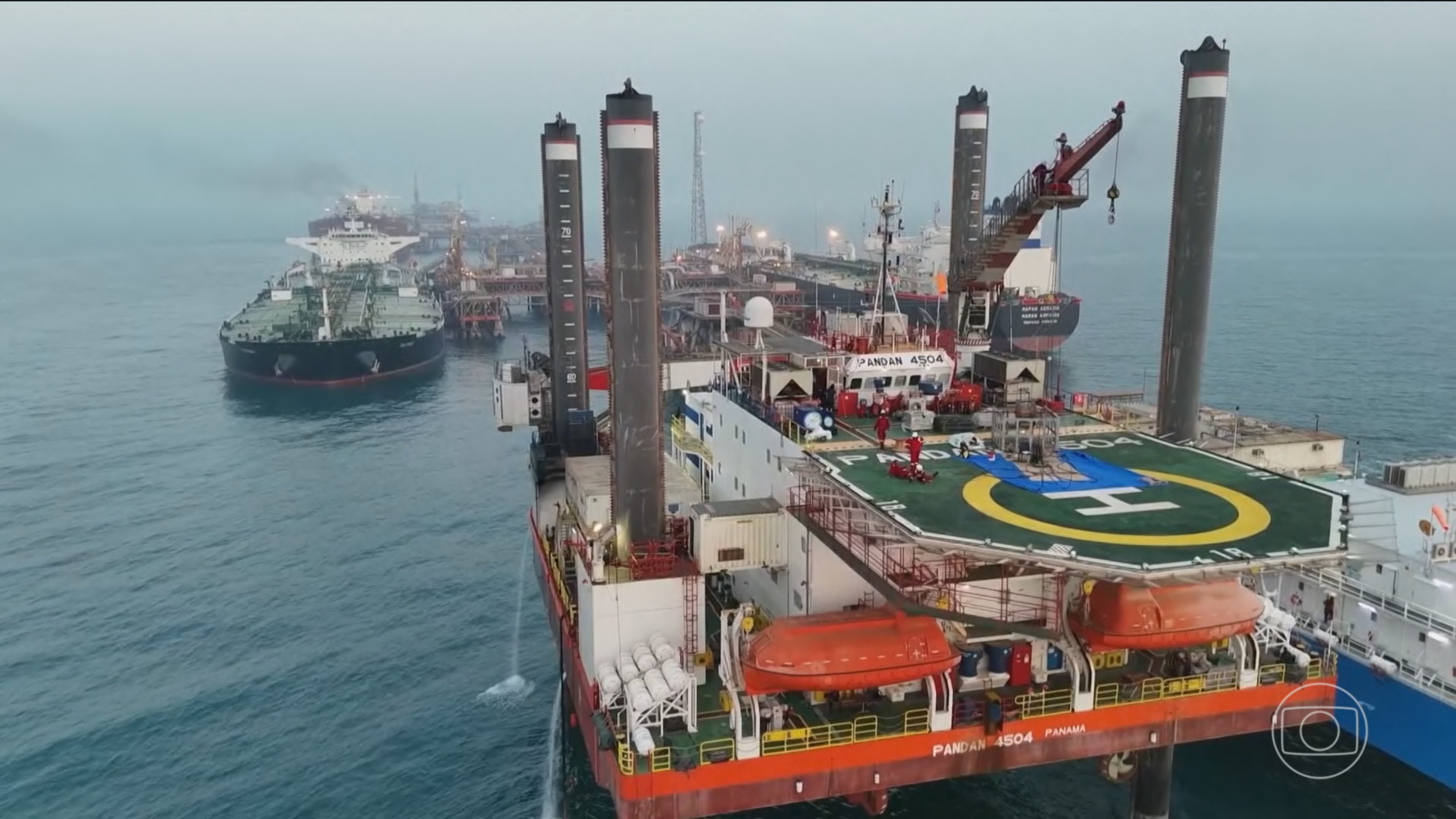 EUA Flexibilizam Sanções ao Petróleo Russo em Manobra Estratégica para Conter Crise Energética Global