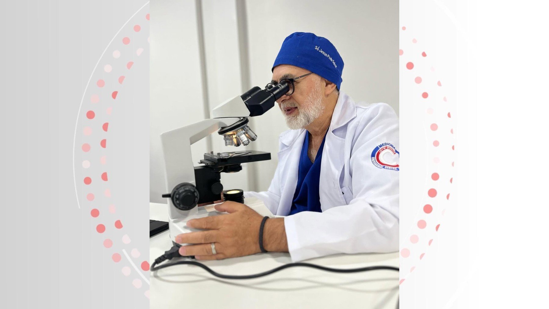 Ex-cabeleireiro de 69 anos realiza sonho de estudar medicina no Paraguai