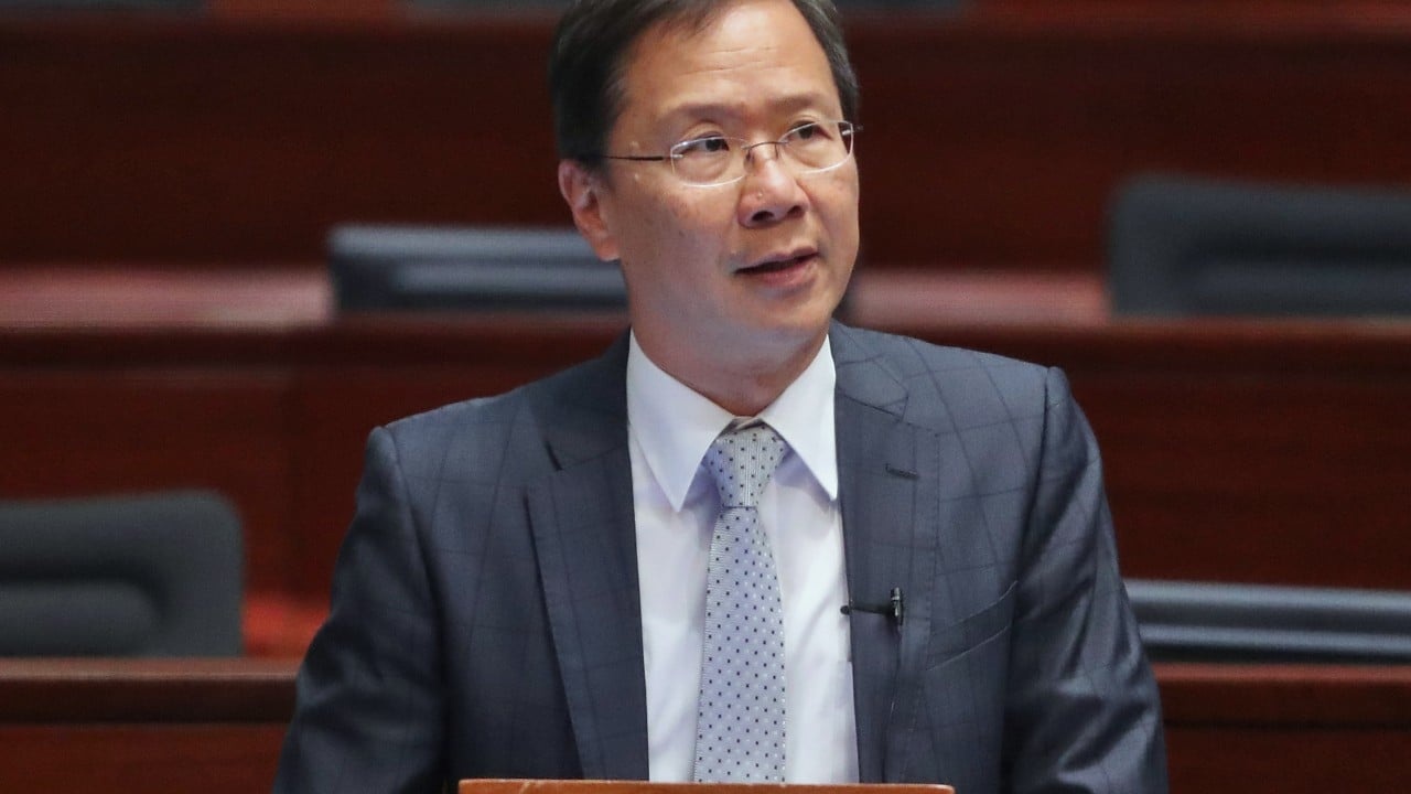 Hong Kong: A Desqualificação Médica que Redefine as Fronteiras da Liberdade Profissional