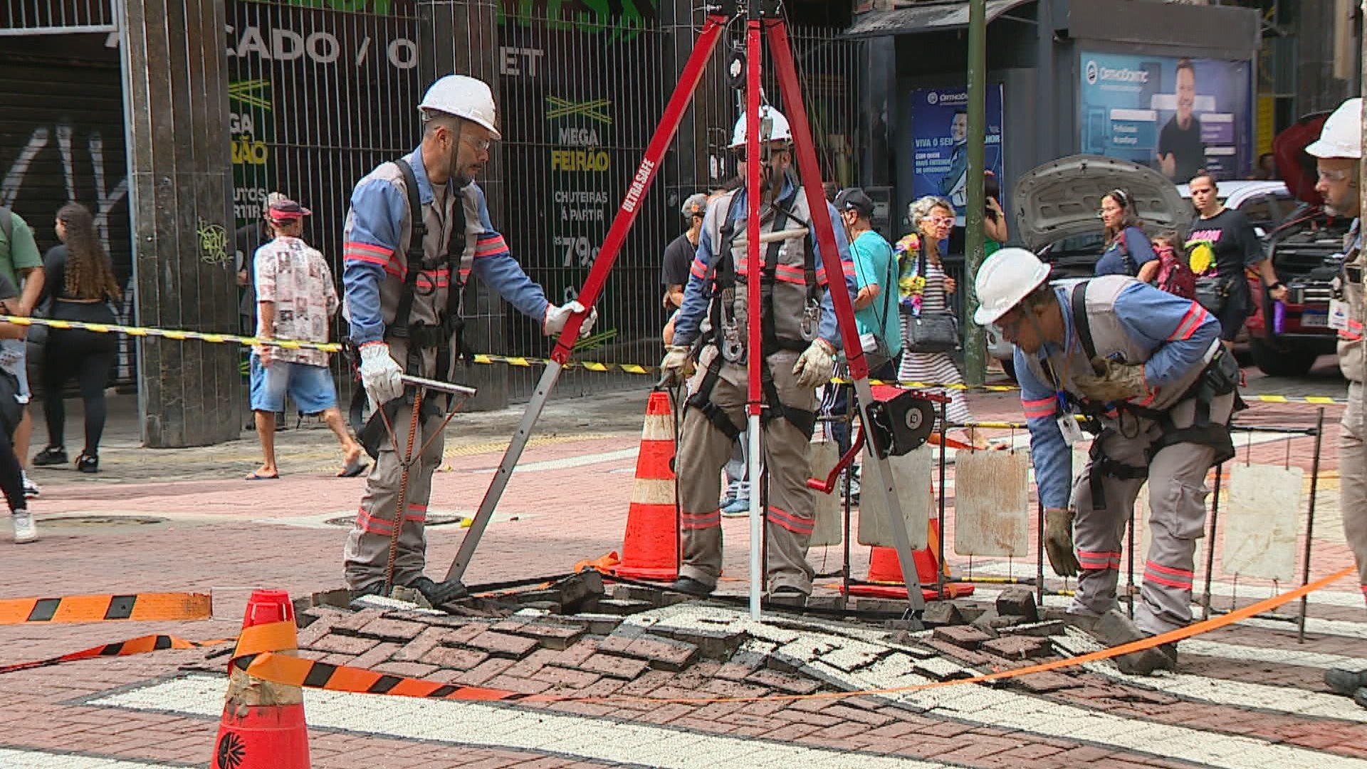 Análise Profunda: Explosão Subterrânea em Porto Alegre Revela Desafios Críticos de Infraestrutura Urbana
