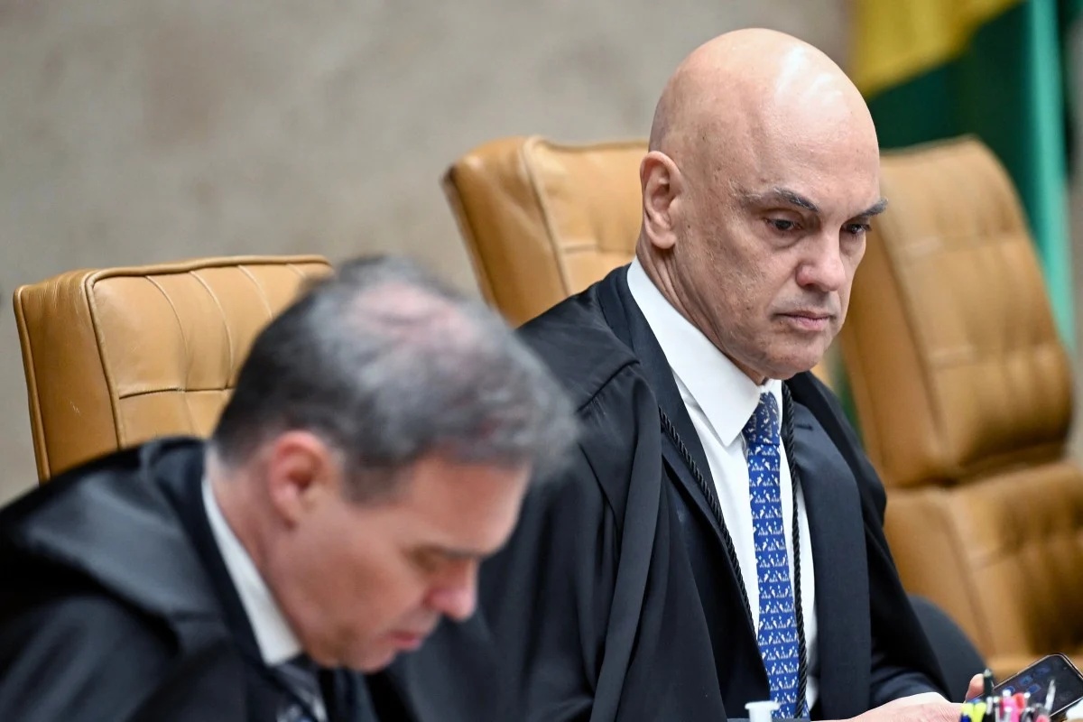 Reviravolta no STF: Fachin assume caso Moraes-Vorcaro e paralisa inquéritos-chave