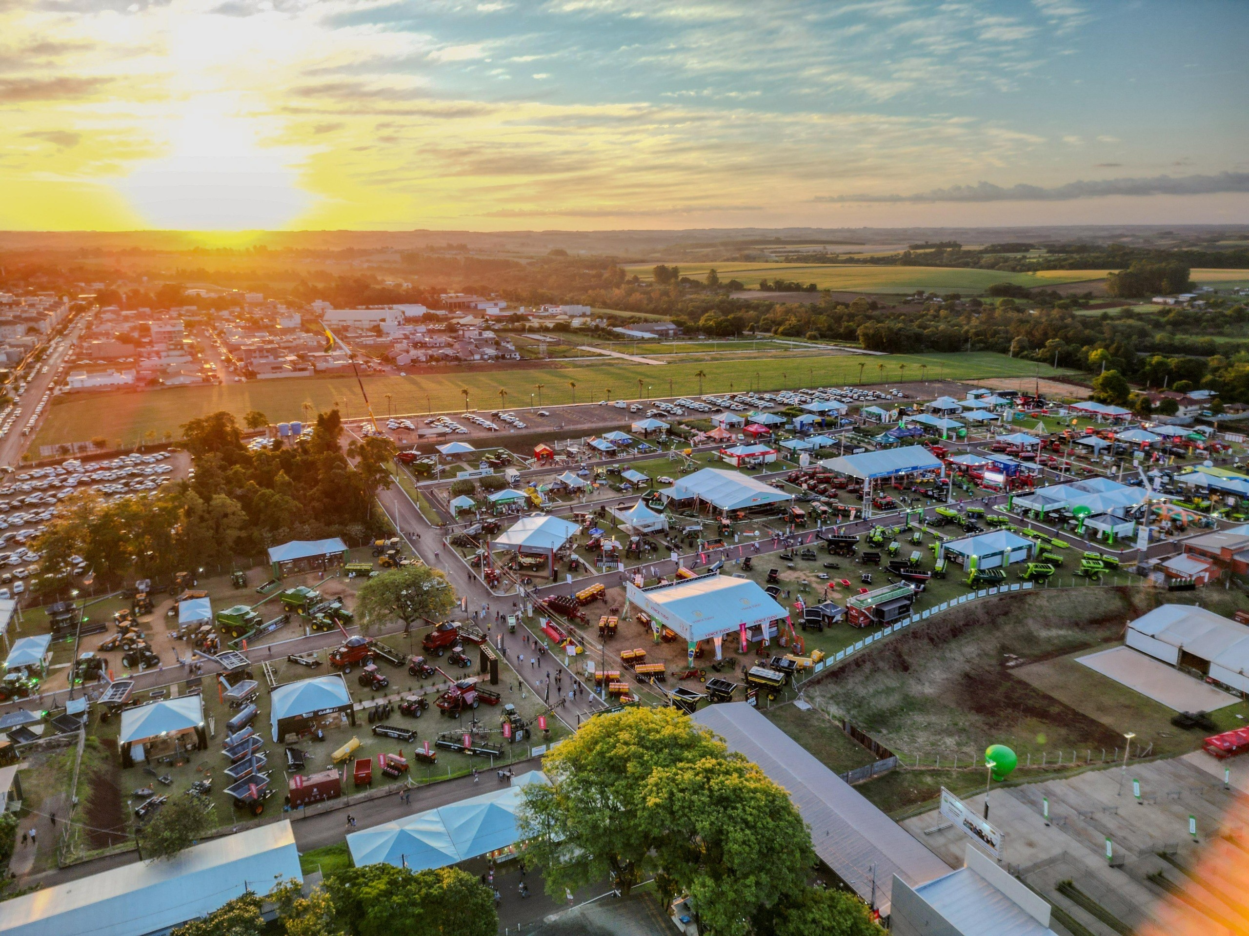 Fenasoja 2026: Entrada Gratuita Redefine Acesso e Impulsiona o Dinamismo Econômico Regional