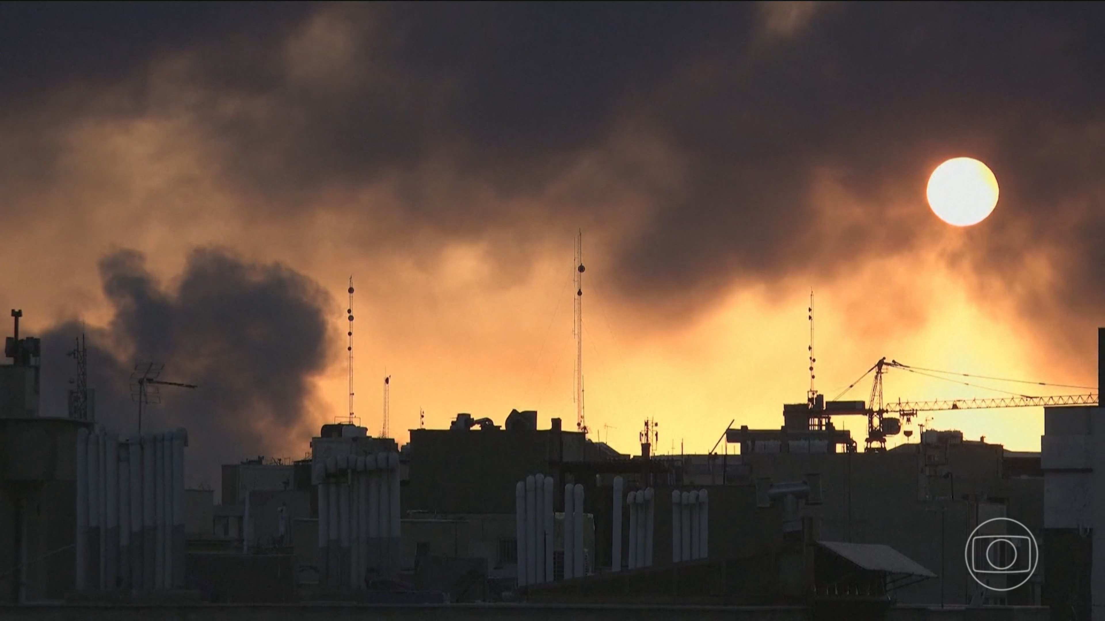 A Escalada Geopolítica e o Mercado de Fertilizantes: Entenda o Retardado Impacto nos Preços dos Alimentos