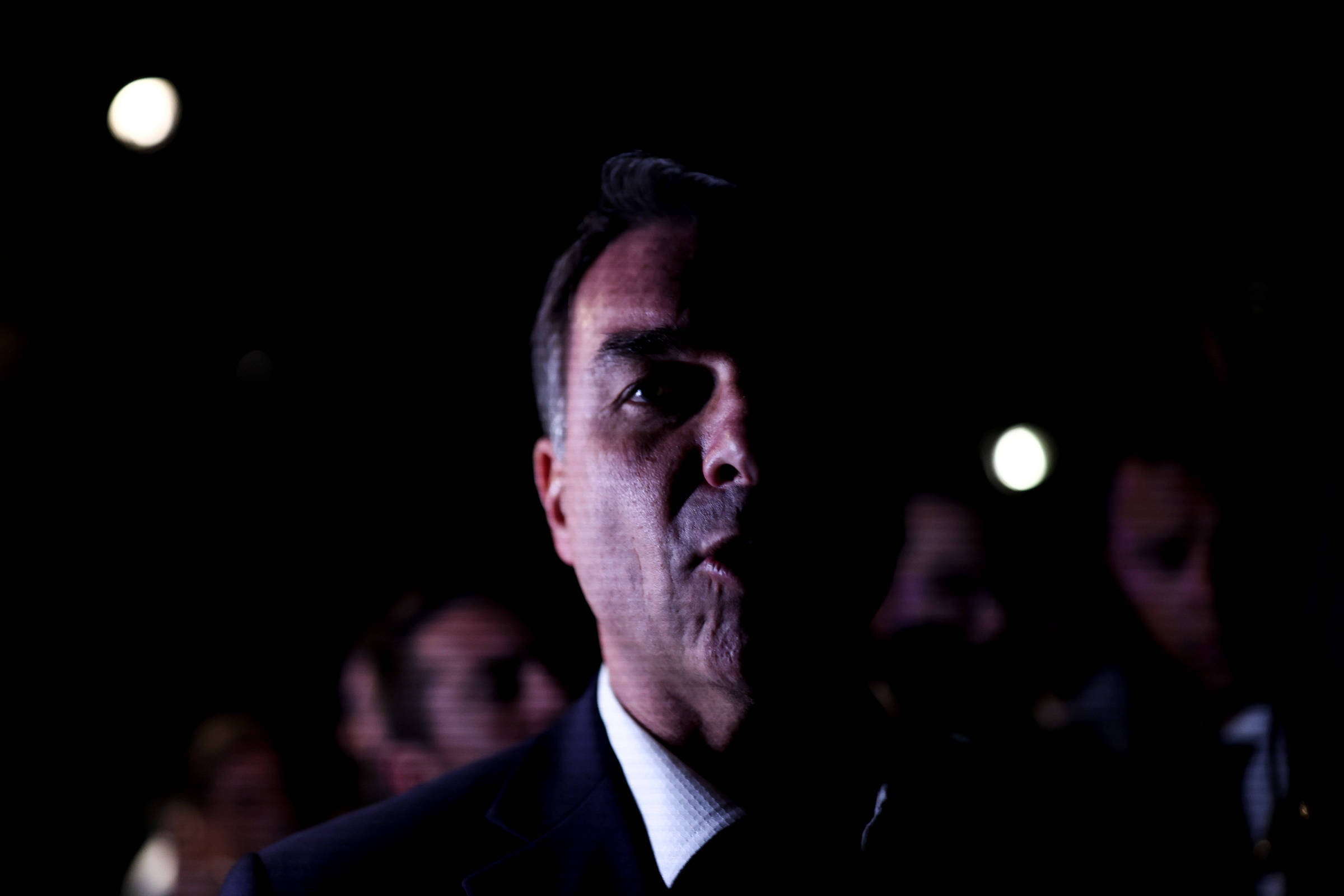 Fernando Morais alerta sobre ameaças de Bolsonaro ao Brasil