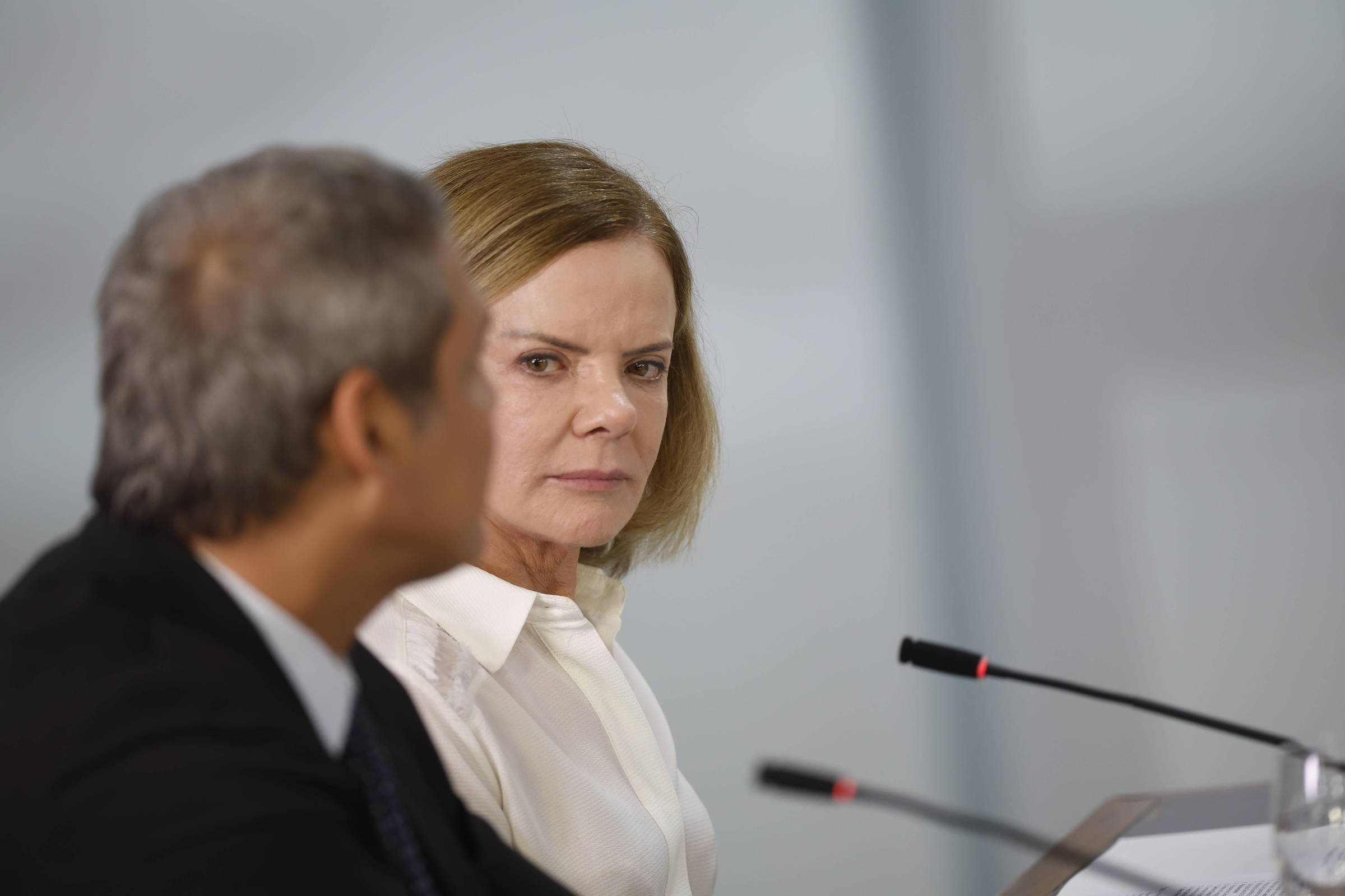 Gleisi ironiza interesse de Valdemar, do PL, em CPI do Master: 'investigar Nikolas?'