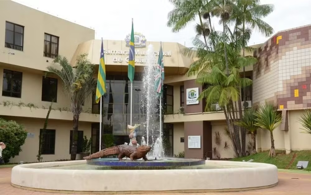 Goiânia e o Dilema Orçamentário da Segurança Pessoal: Implicações Econômicas do Auxílio para Armas