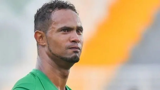 Reincidência Judicial: Goleiro Bruno é Preso Novamente e Levanta Questões Sobre Benefícios Condicionais