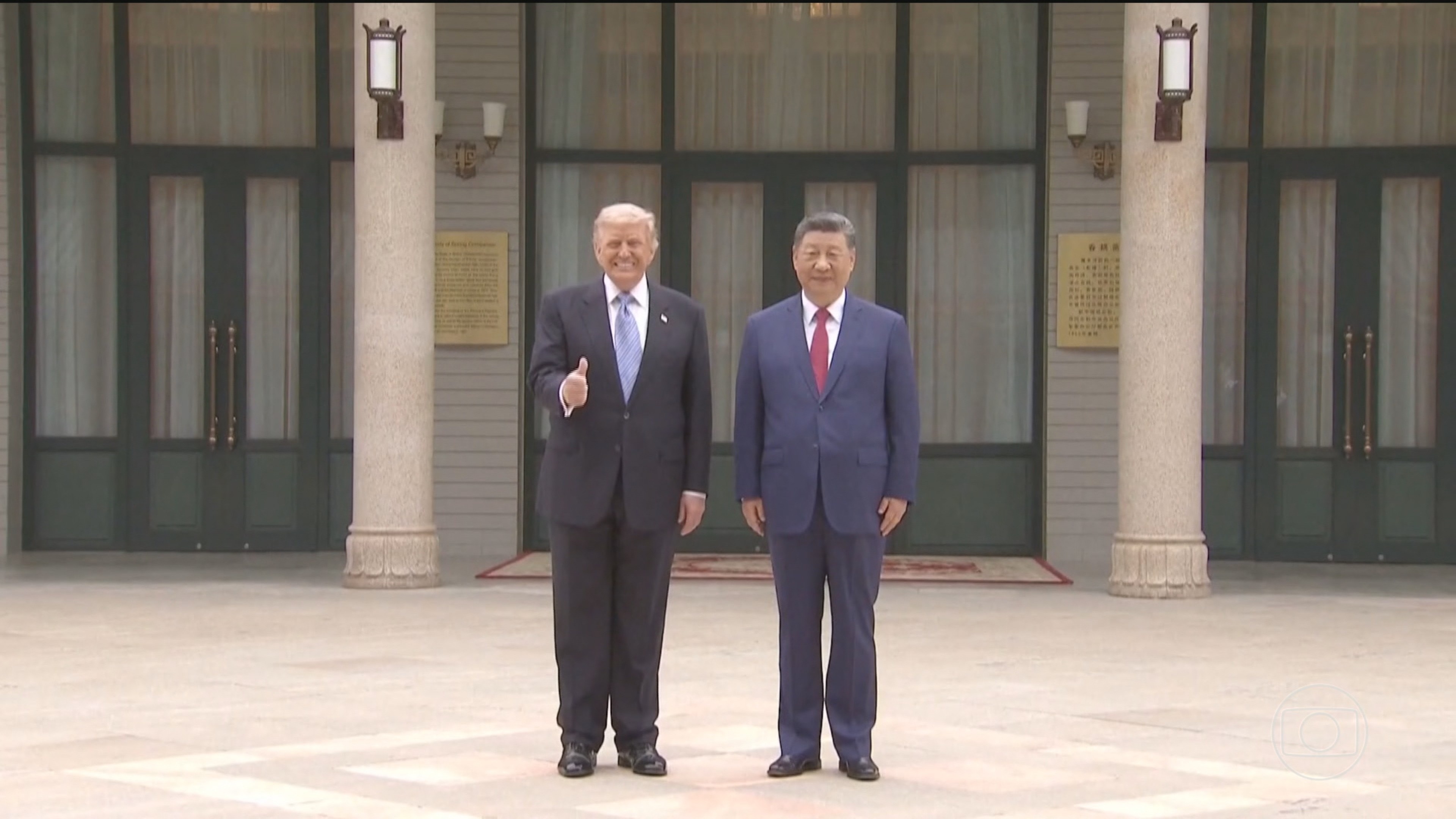 Geopolítica em Suspense: A Pausa na Venda de Armas dos EUA a Taiwan Revela Tensões Ocultas