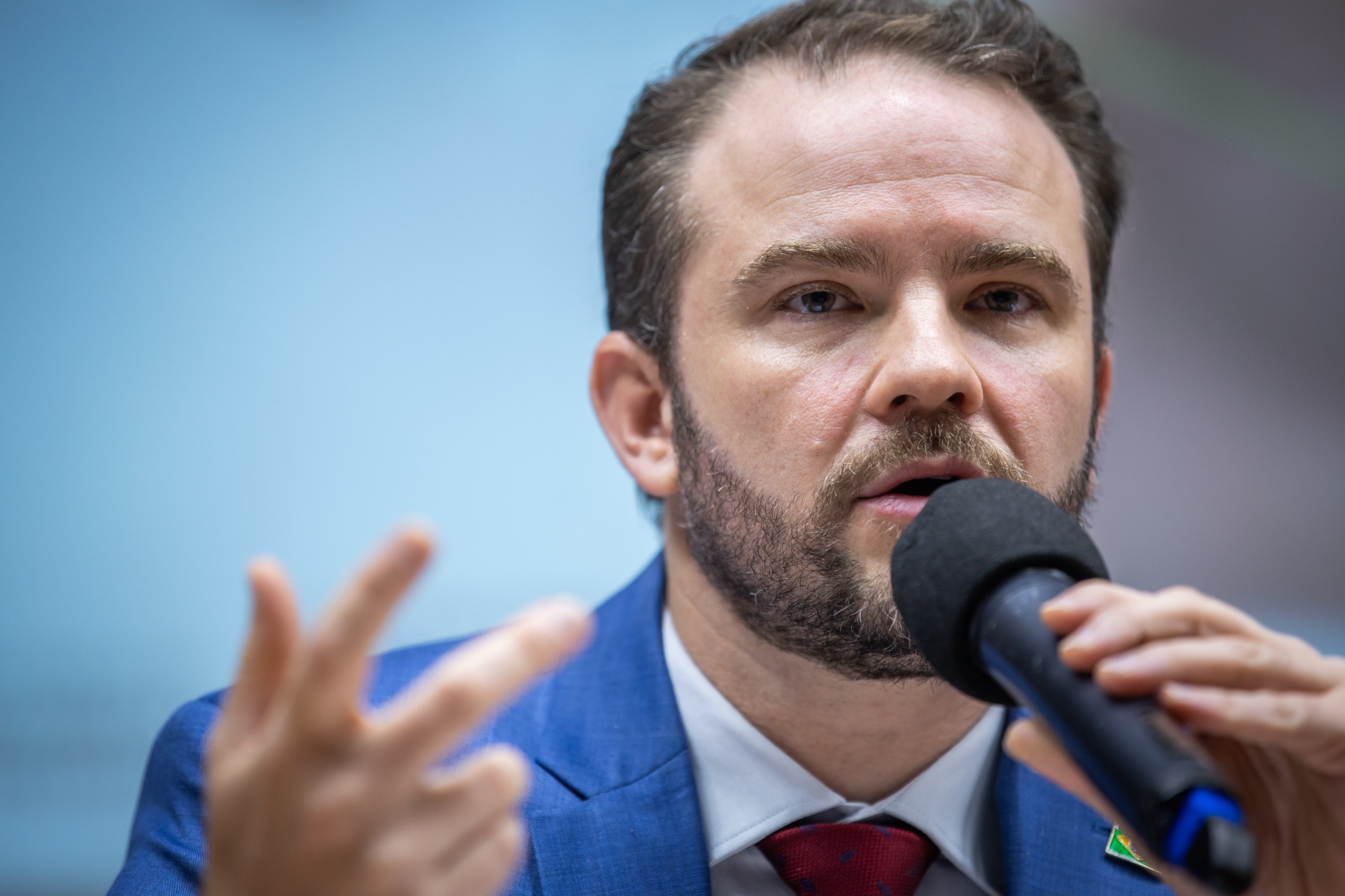 Acordo Brasil-EUA: Nova Frente no Combate ao Crime Transnacional e Seus Reflexos Globais