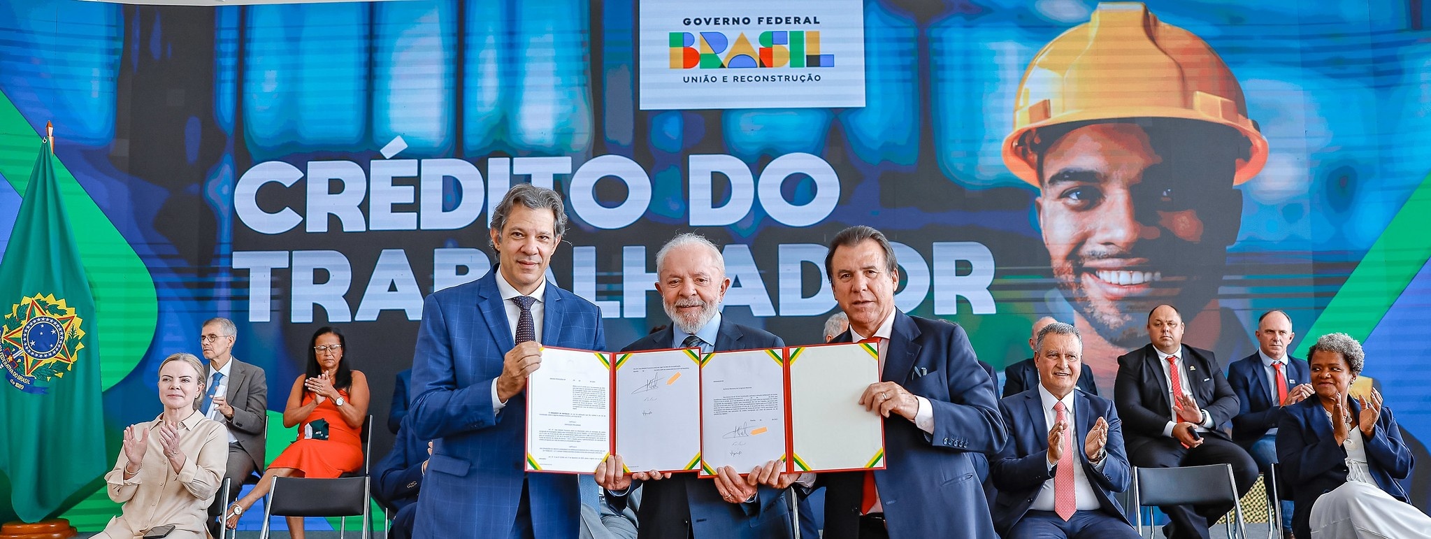 Governo Busca Equilíbrio em Juros do Consignado Privado: Impactos e Cenários Futuros