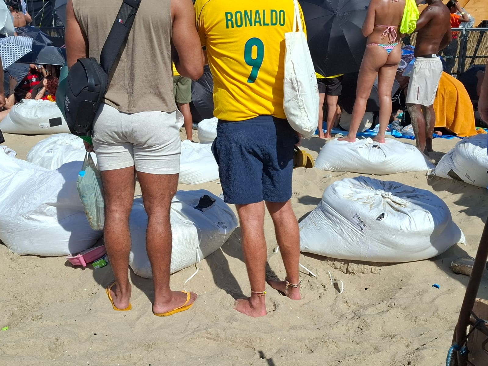 A Complexa Teia da Ilegalidade em Grandes Eventos do Rio: Além dos Ingressos Falsos