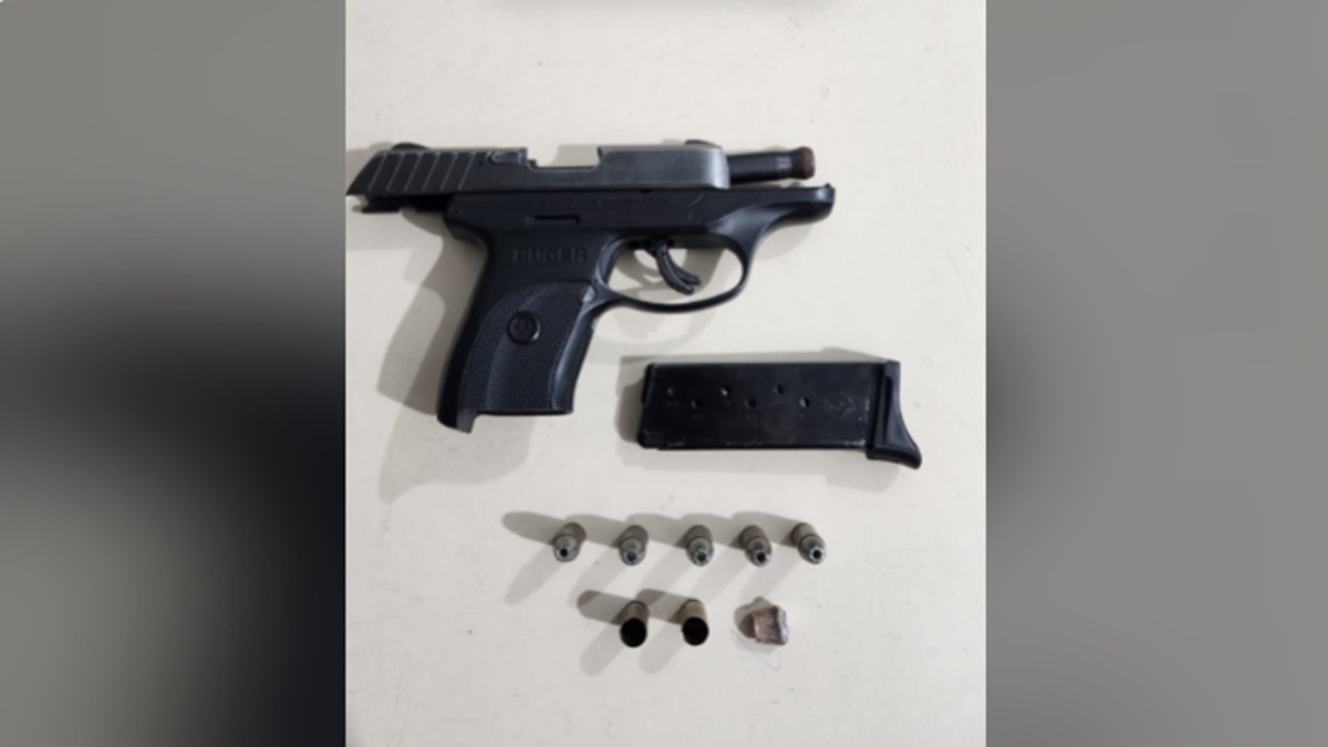 Invasão em Itapema Revela Complexo Dilema entre Legítima Defesa e Posse Ilegal de Arma