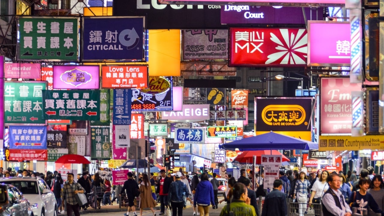 Disputa Geoeconômica: Hong Kong e Singapura na Vanguarda da Expansão Global Chinesa