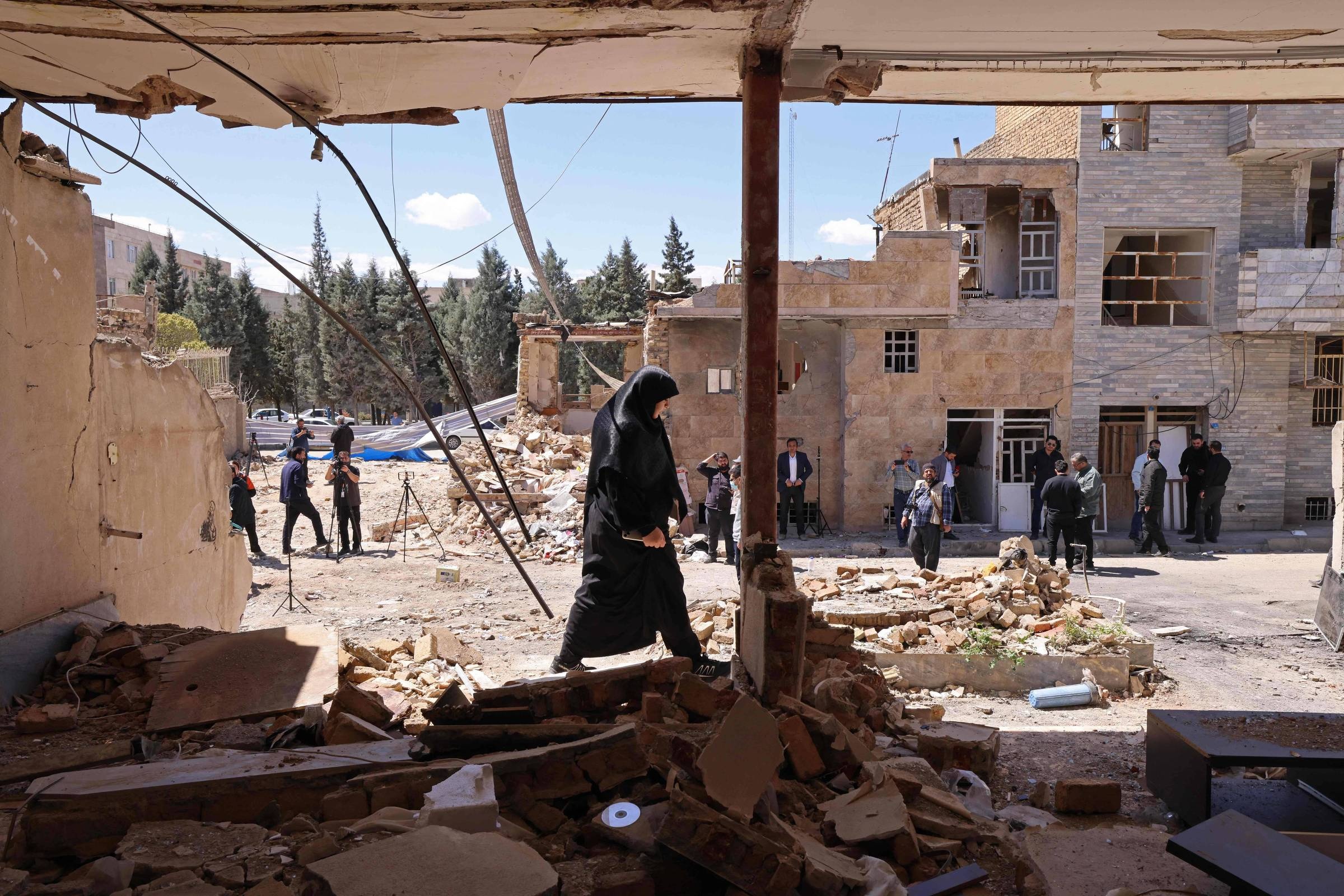 Teerã Sob Ataque: O Custo Humano Oculto na Escalada de Conflito no Oriente Médio