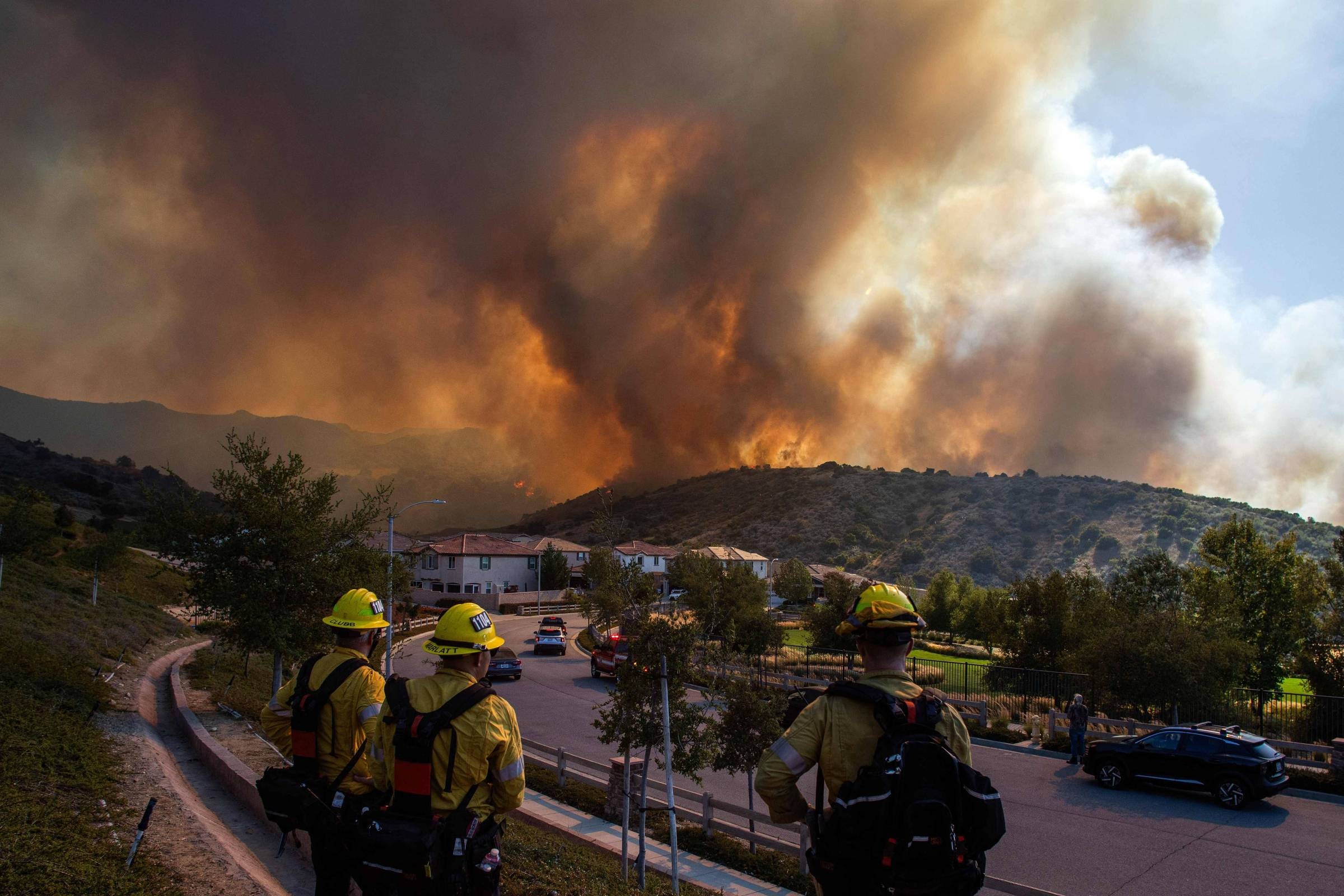 O Fogo na Califórnia: Mais Que Destruição, um Espelho de Riscos Climáticos Globais