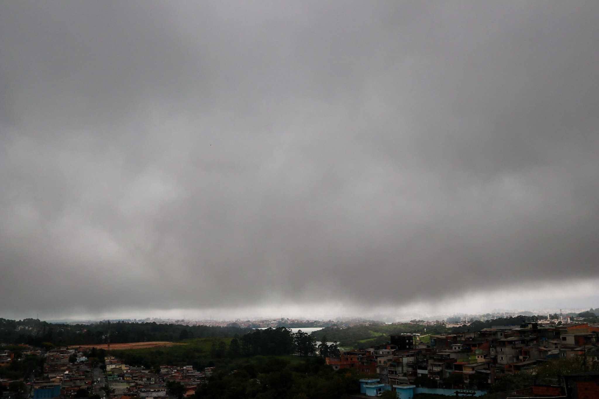Inmet Emet aviso vermelho para tempestades em regiões Sul do Brasil