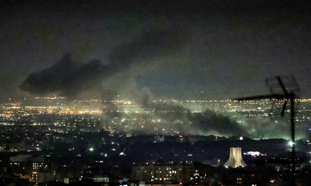 A Escalada Econômica da Geopolítica: Ameaça Iraniana a Alvos de EUA e Israel e Suas Repercussões Globais