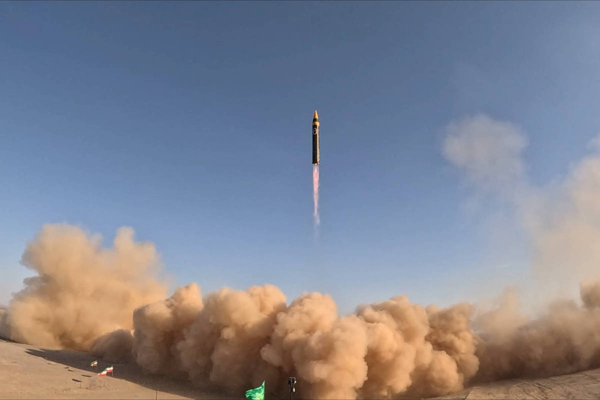 Ataque Iraniano a Diego Garcia Redefine Alcance Bélico e Geopolítica Global