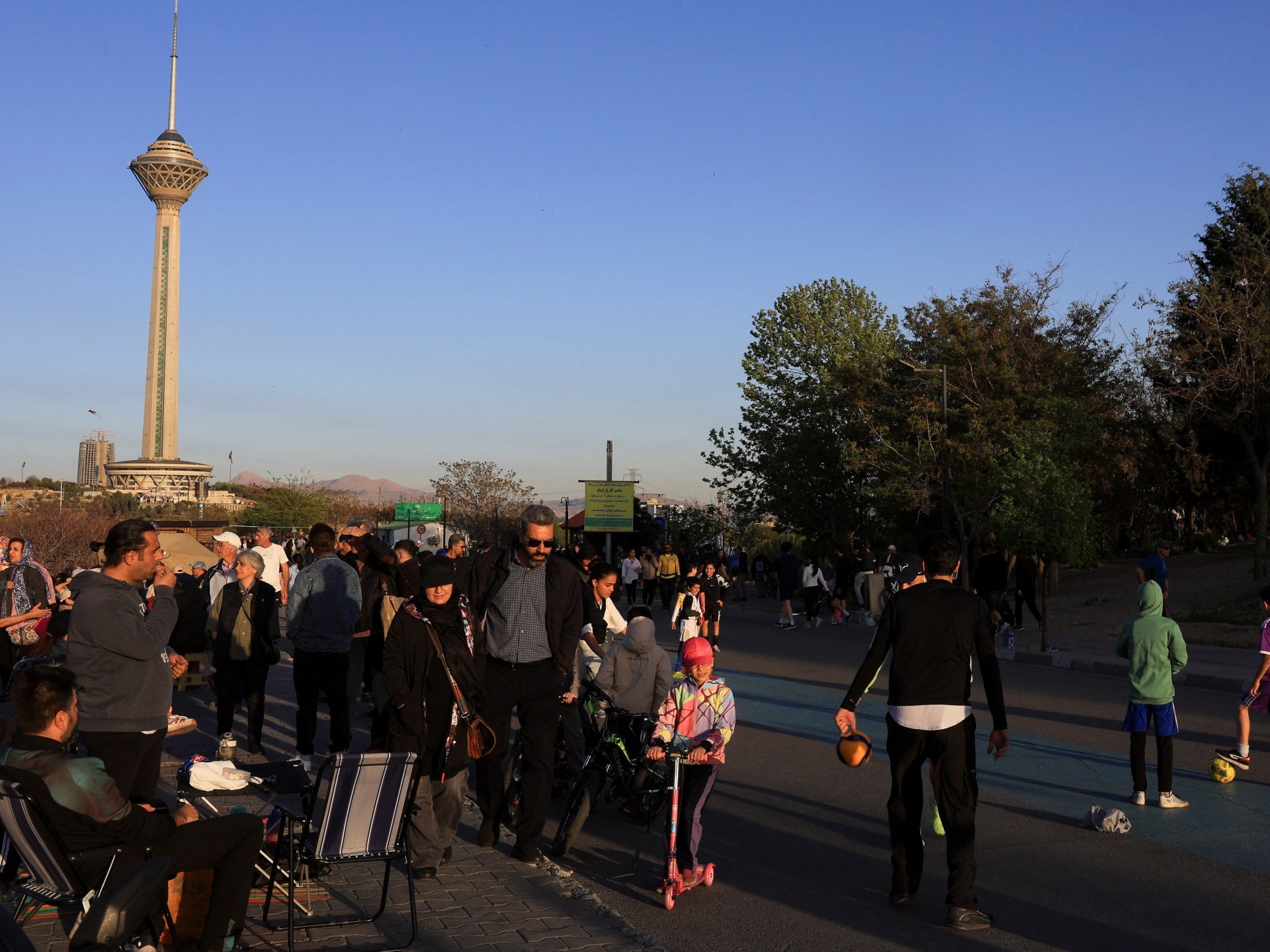 Oriente Médio: Retórica de Paz e Realidade da Escalada Ditam o Pulso da Economia Global