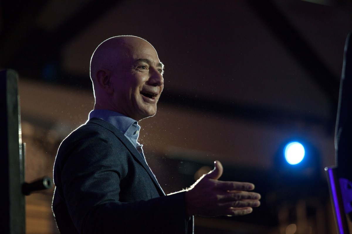 Jeff Bezos Busca US$100 Bilhões para Acelerar a Transformação Industrial Global com Inteligência Artificial