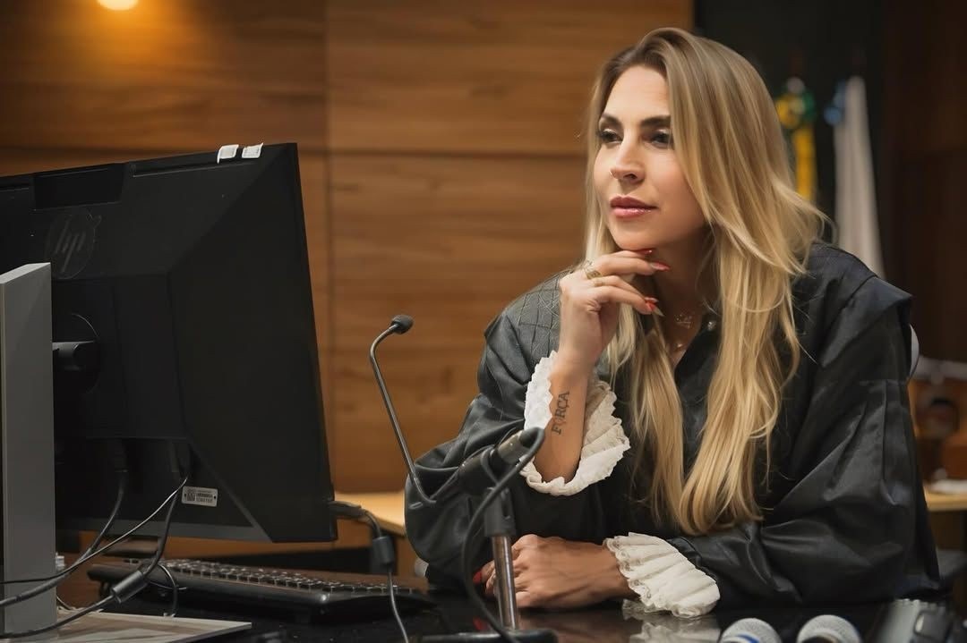 Medalha Tiradentes a Tula Mello: O Reconhecimento da Alerj e Seus Reflexos na Justiça do Rio