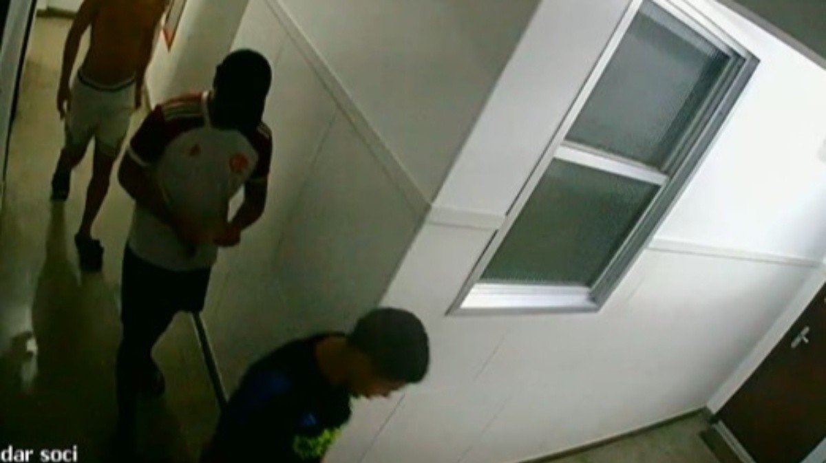 Justiça do Rio autoriza apreensão de menor por estupro coletivo; considerado foragido, ele teve internação pedida pelo MPRJ após novas denúncias