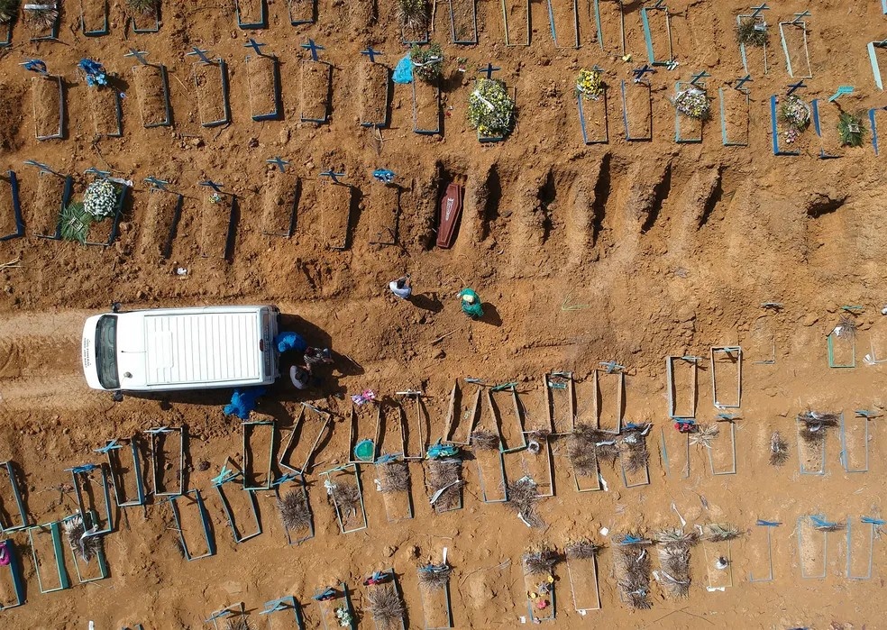 Crise Ambiental em Manaus: Justiça Pressiona por Licenciamento de Cemitério e Revela Ameaça Oculta à Saúde Pública