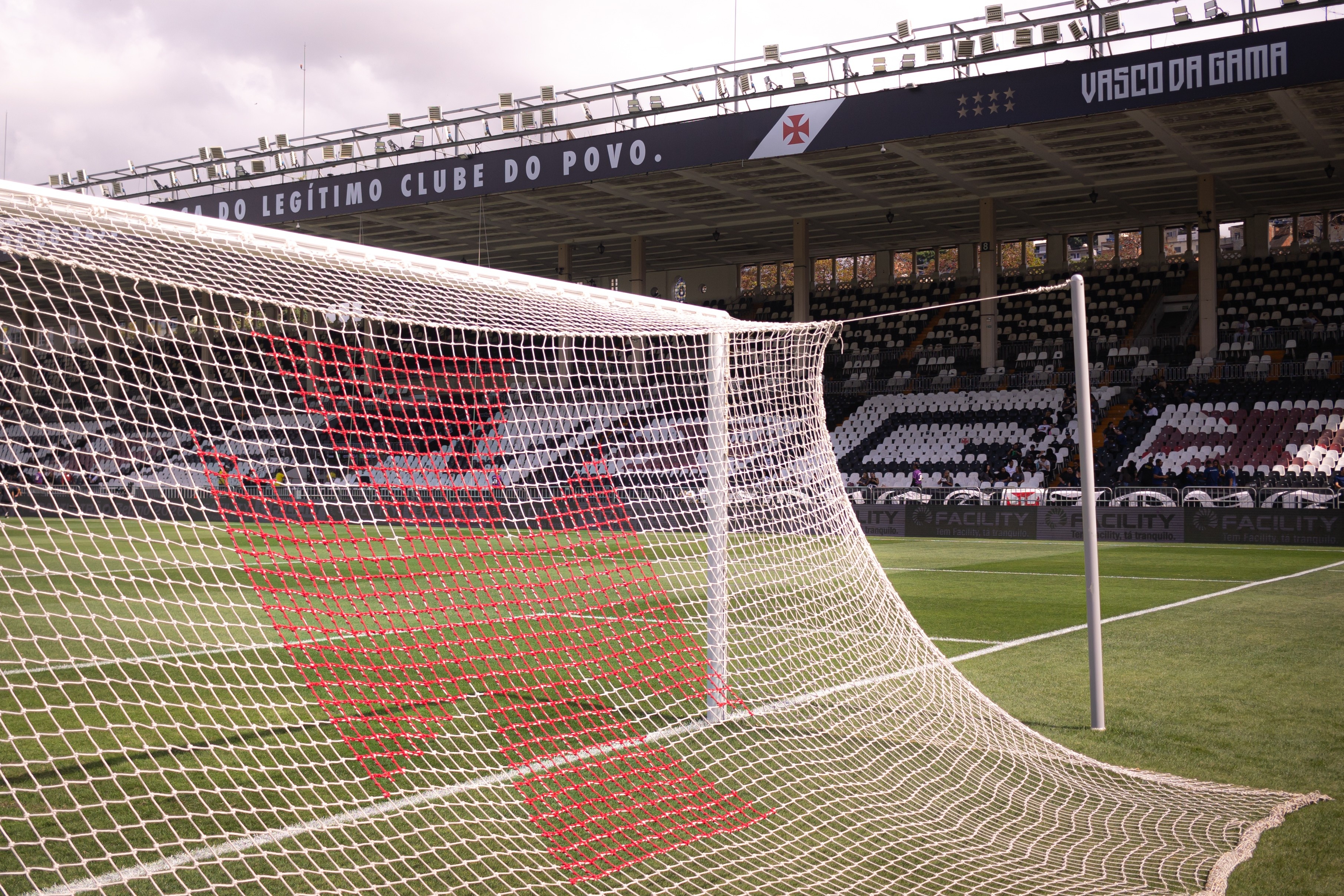 Abertura do Processo Competitivo da SAF do Vasco Redefine Padrões de Investimento no Futebol Brasileiro