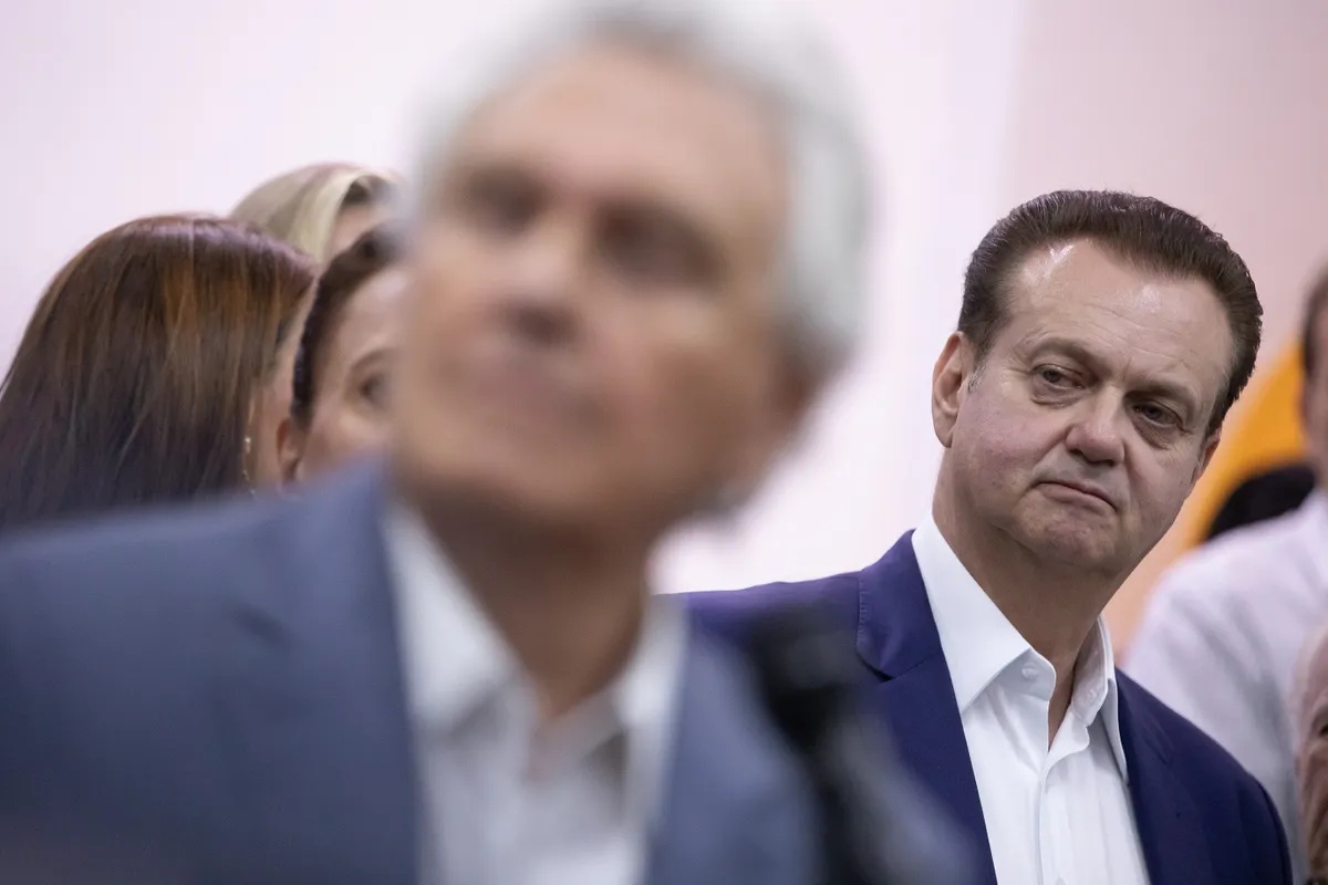 Análise Política: Kassab projeta 'chance zero' para Flávio Bolsonaro e reconfiguração do Centrão nas Eleições 2026