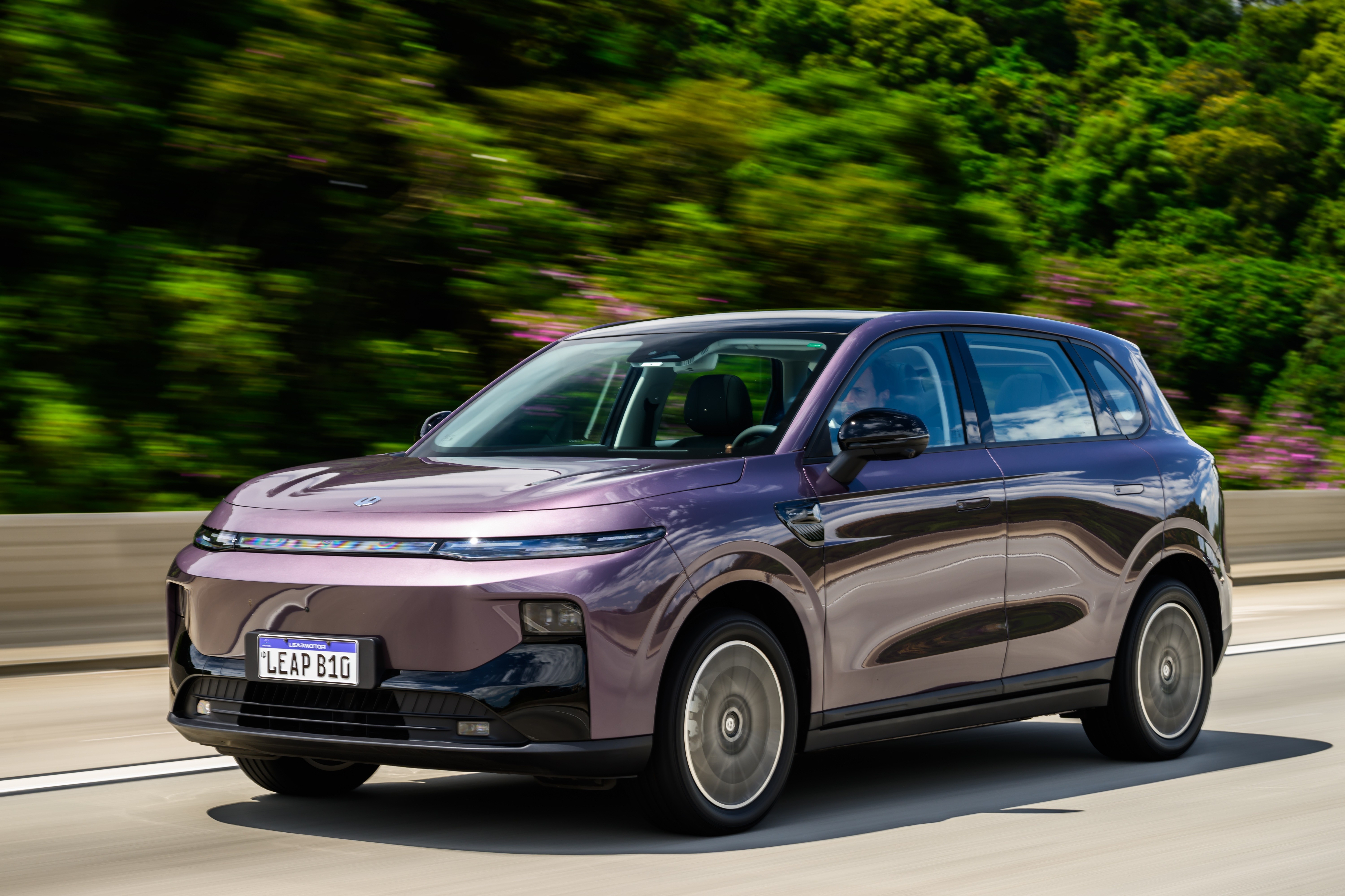 A Ascensão dos SUVs Elétricos Chineses: O Dilema de Preço e Valor com o Leapmotor B10