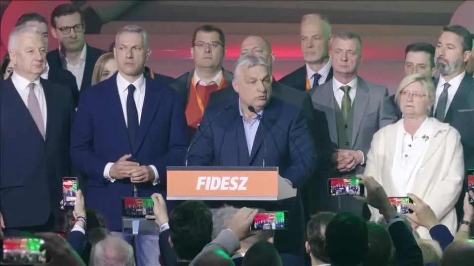 A Virada Húngara: O Fim da Era Orbán e os Ventos de uma Nova União Europeia