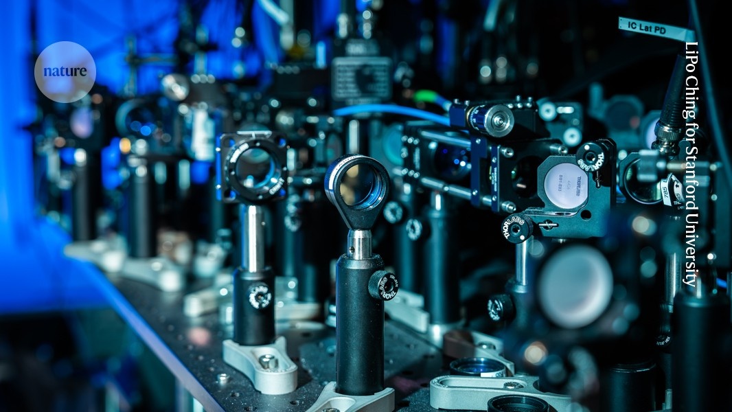 Mirrors and cavities Guide quantum computers To reality
