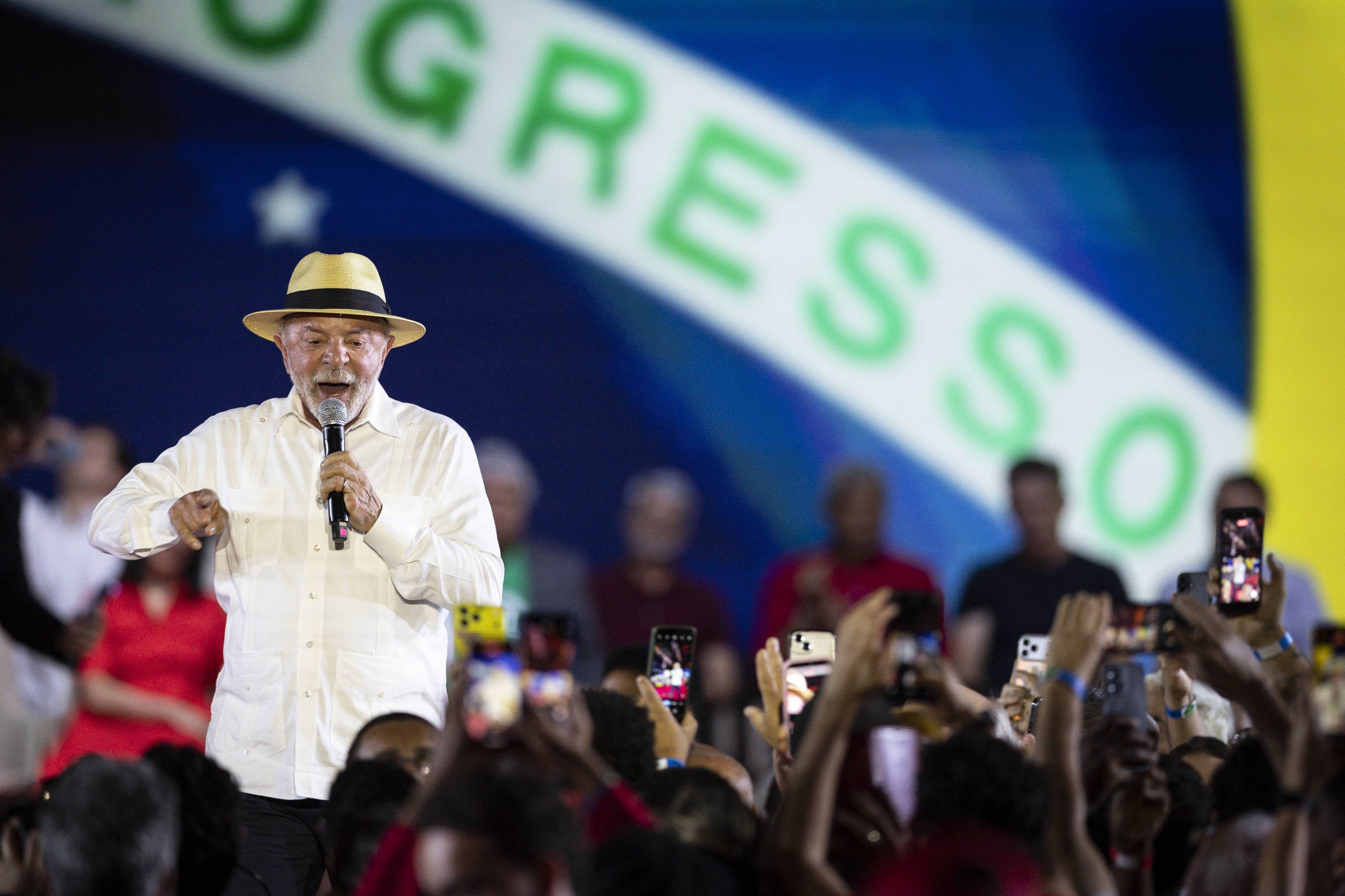 A Valsa da Ordem: Entenda o Pacto de Elites que Molda o Próximo Cenário Político Brasileiro