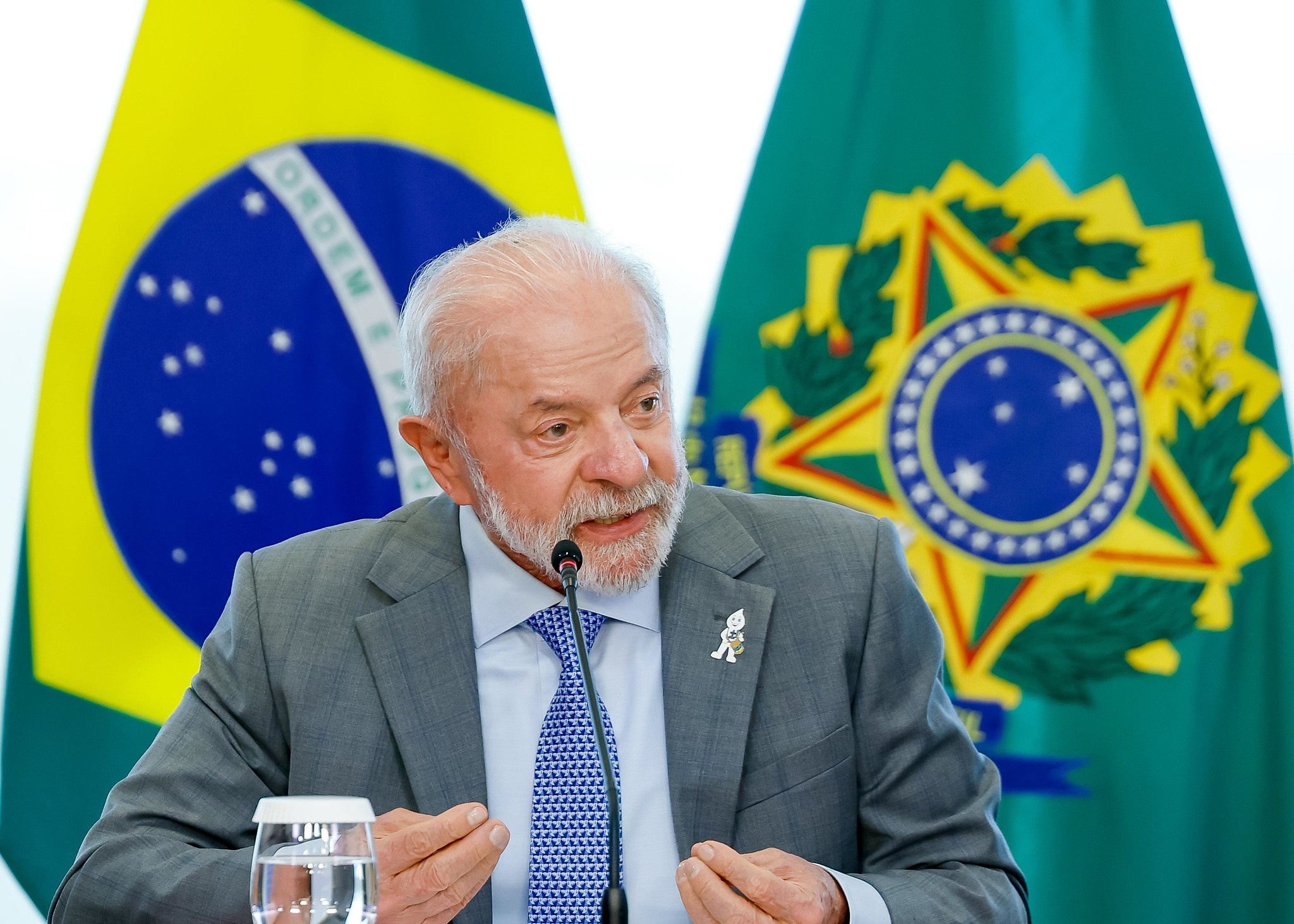 Inteligência Artificial e Eleições 2026: Lula Amplifica Debate sobre Integridade Democrática