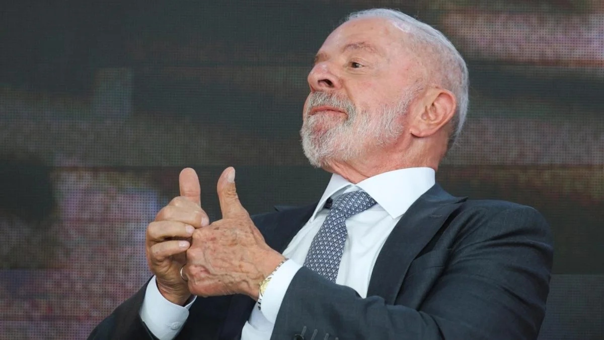 Lula afirma que pressão popular levou PL a mudar posição sobre fim da jornada de trabalho