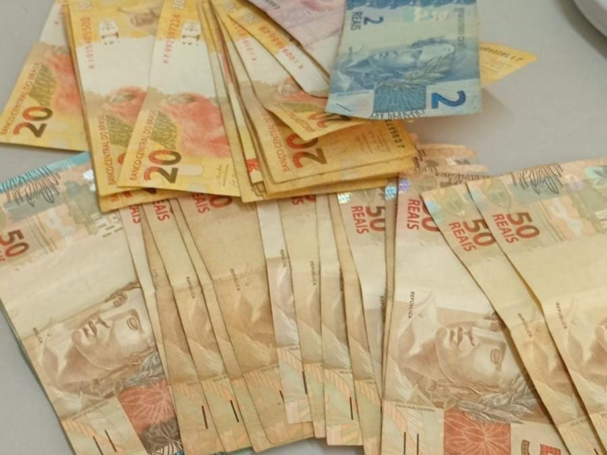 Restituição do IR em Santa Catarina: O Impacto Milionário no Consumo Regional e na Gestão Financeira Pessoal