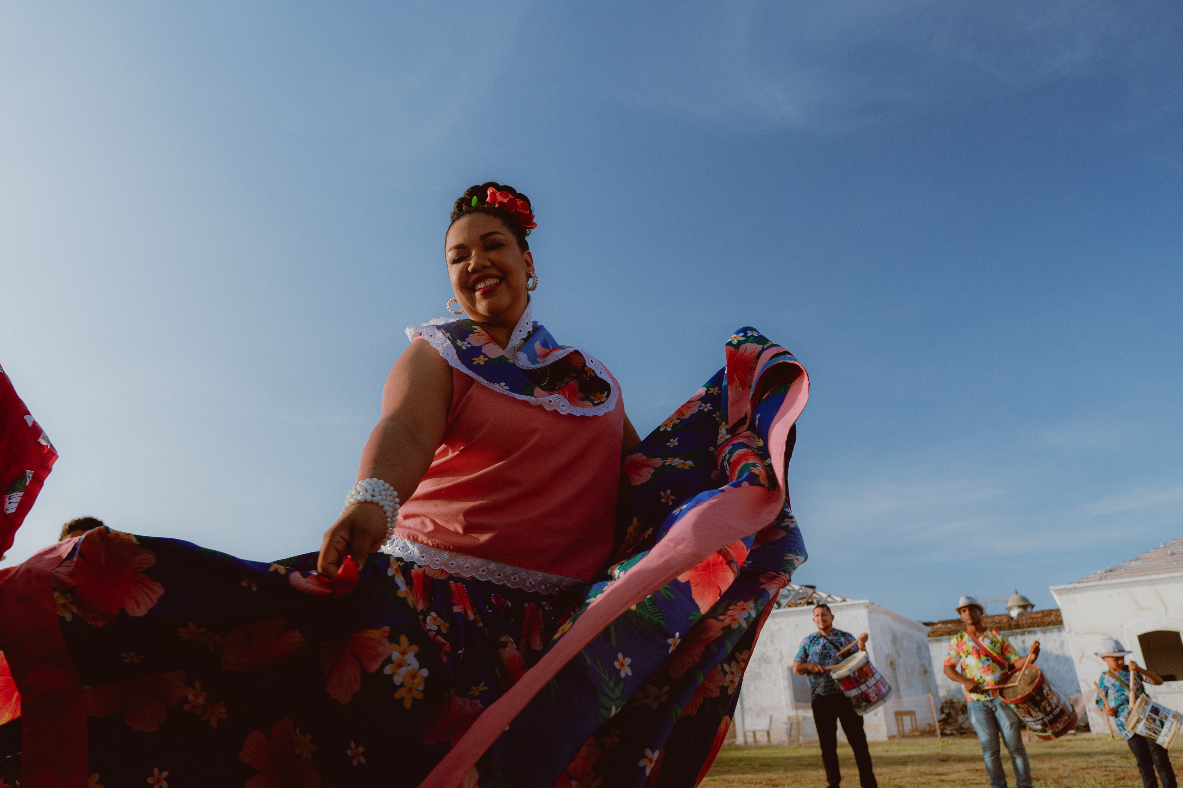 Carlinhos Brown e Felipe Poeta lançam música que une Marabaixo do Amapá a batidas eletrônicas