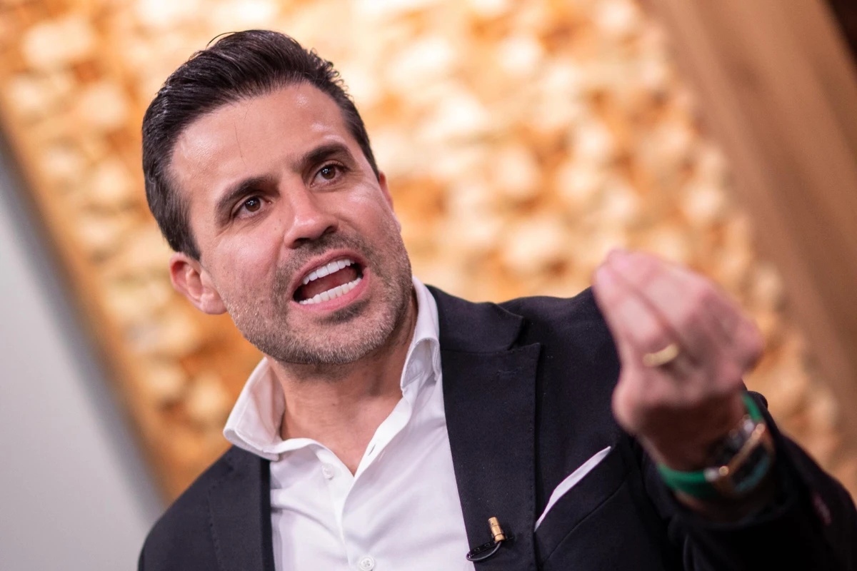 A Retórica de Marçal: Redefinindo "Inteligência" em Meio a Acusações Financeiras