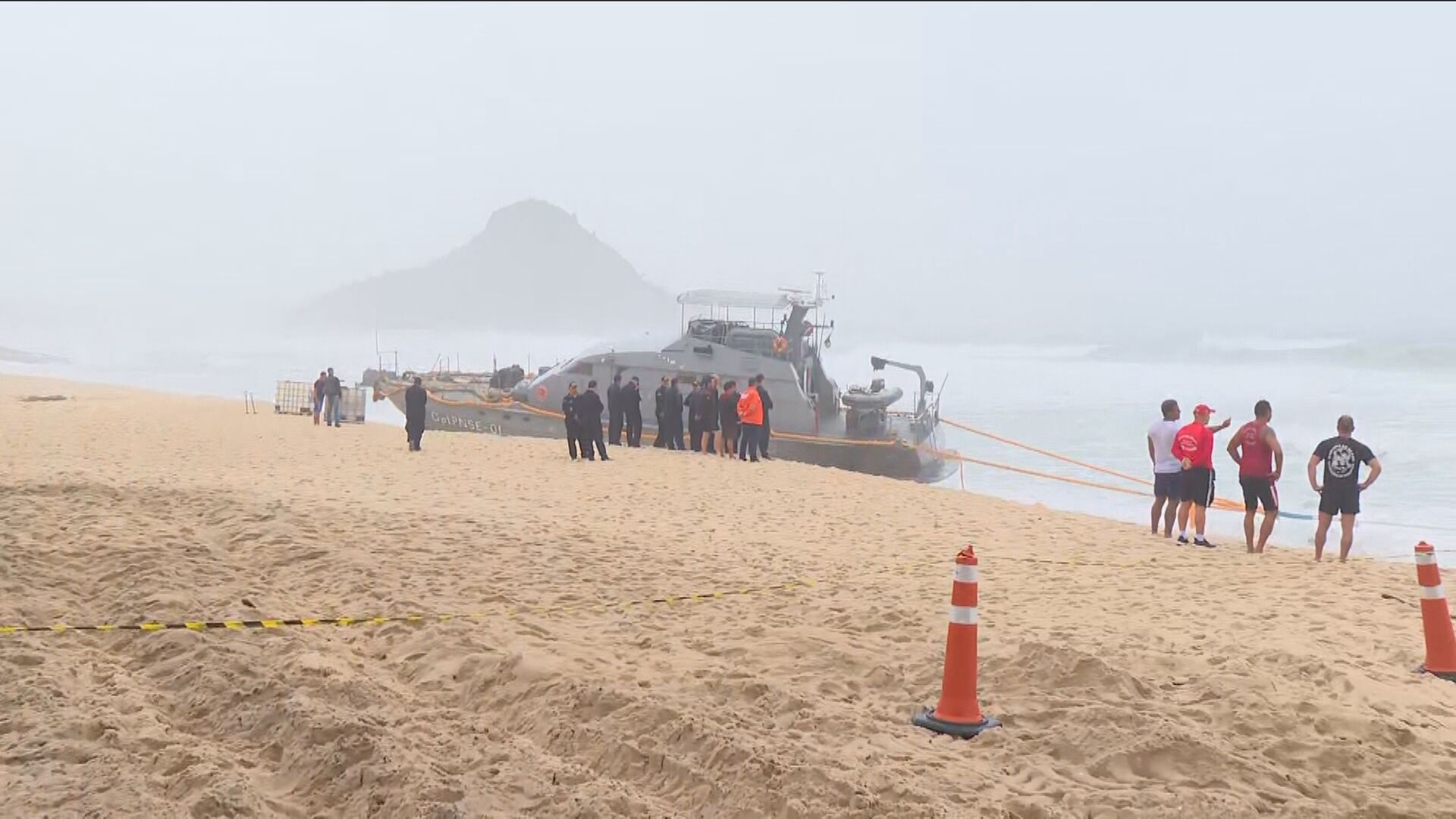 O Encalhe na Praia da Macumba: Um Alerta para Custos Ocultos e Vulnerabilidade Costeira do Rio