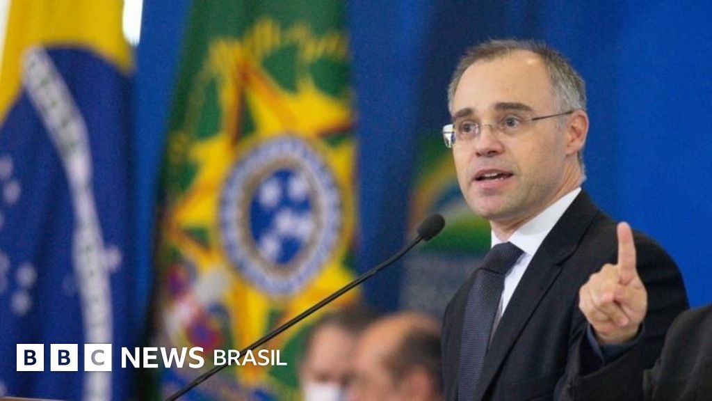 STF Levanta Sigilo de Inquéritos Envolvendo Figuras Políticas e Expõe Fratura Interna