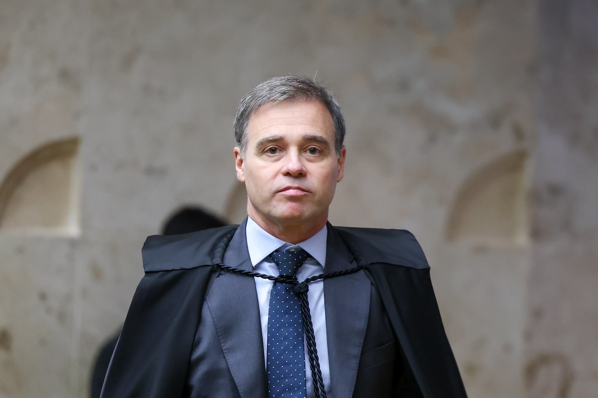 A Tensão Velada no STF: Por Que a Quebra de Sigilo no Caso Master Revela Mais do Que Se Pensa