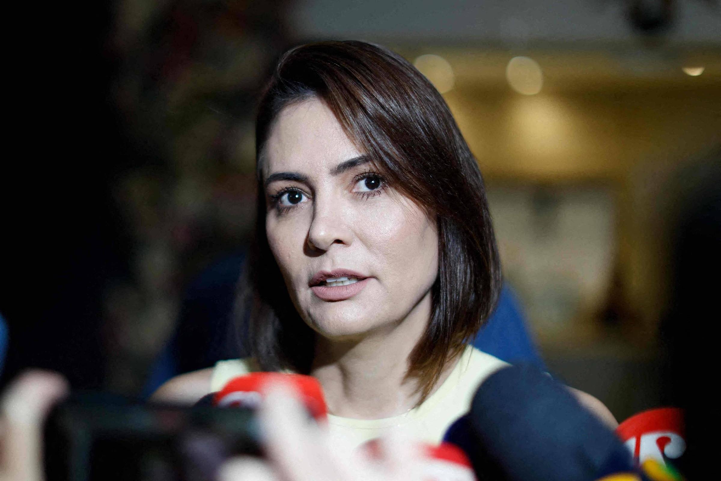 A 'Missão' de Michelle Bolsonaro: A Reconfiguração da Direita no DF e Suas Implicações Estratégicas