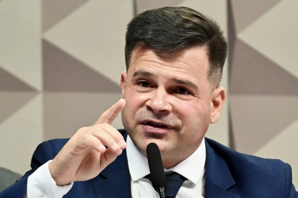 O Peso da Lei: Como a Consolidação de Condenações Antidemocráticas Redefine o Horizonte Político Nacional